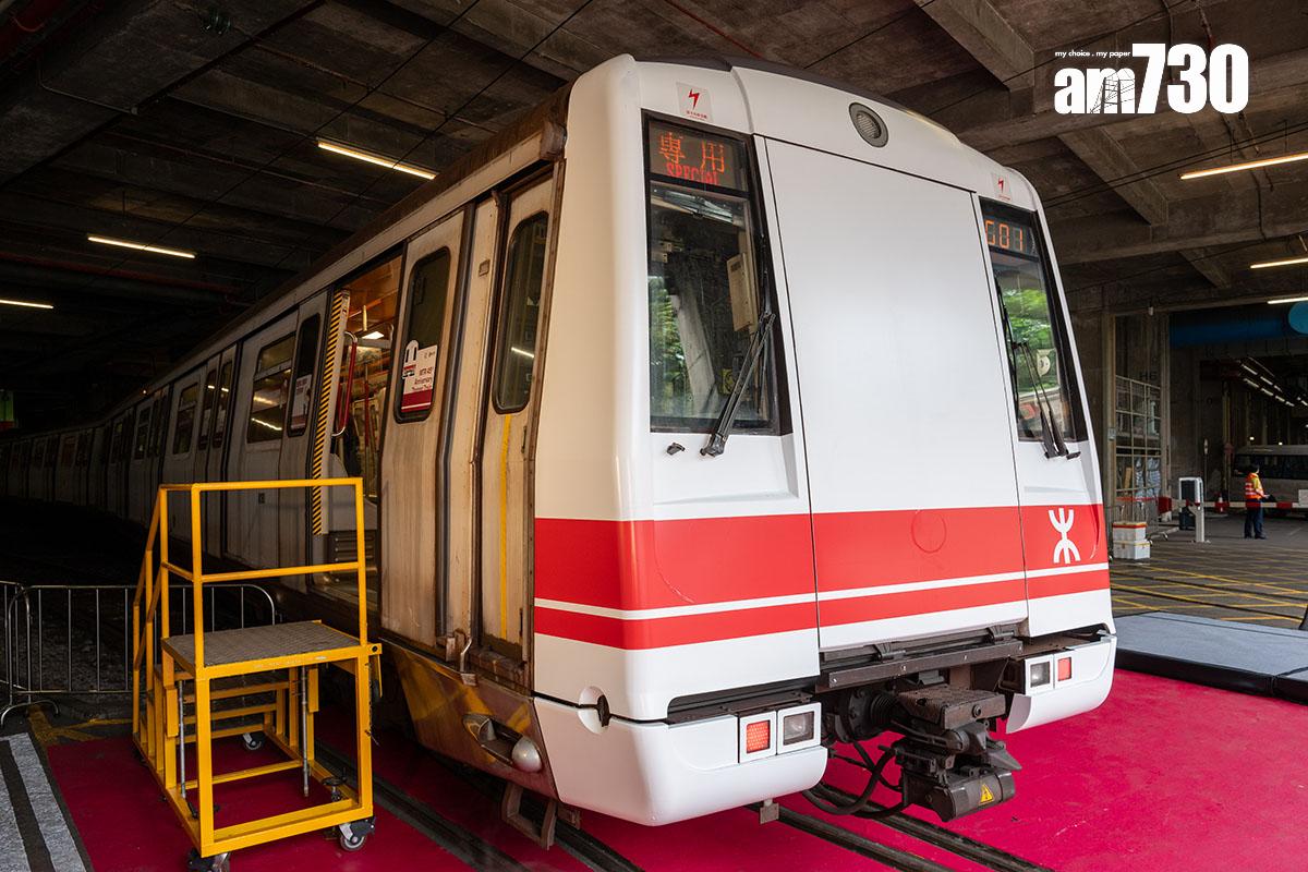 港鐵推出復刻主題列車慶祝投入服務45周年。(資料圖片)