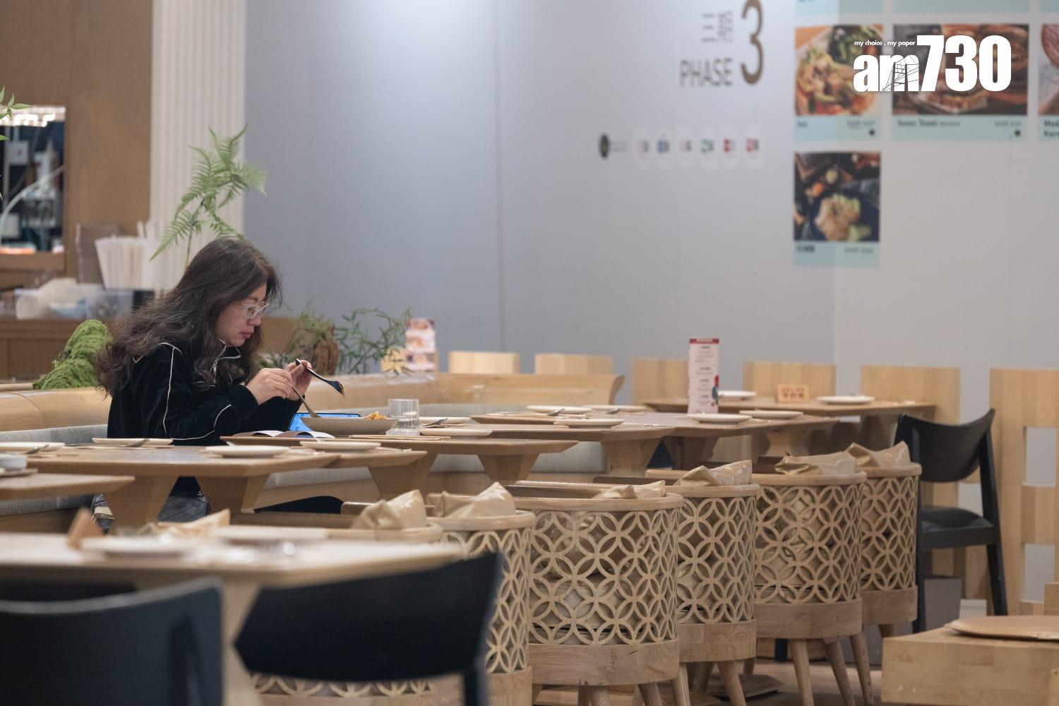 政府發言人表示,食肆業務在去年第四季有改善。(蘇文傑攝)