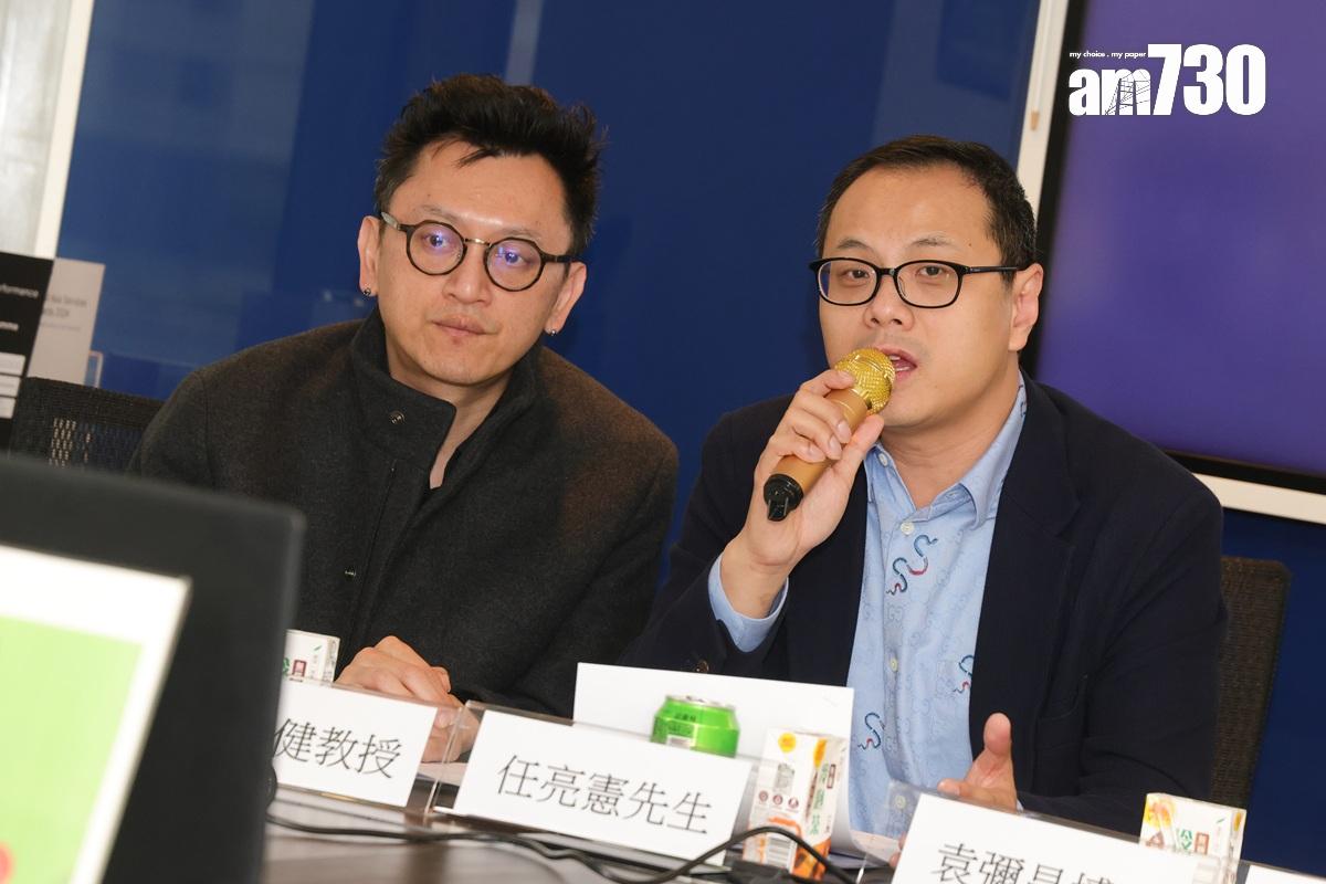 任亮憲(右)倡特首和其他高官應帶頭減薪。(吳康琦攝)