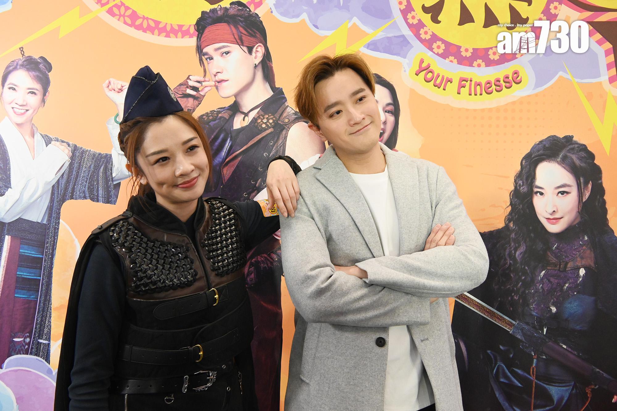 許文軒到場採訪,被麥美恩迫影合照,非常搞笑。(娛樂組攝)