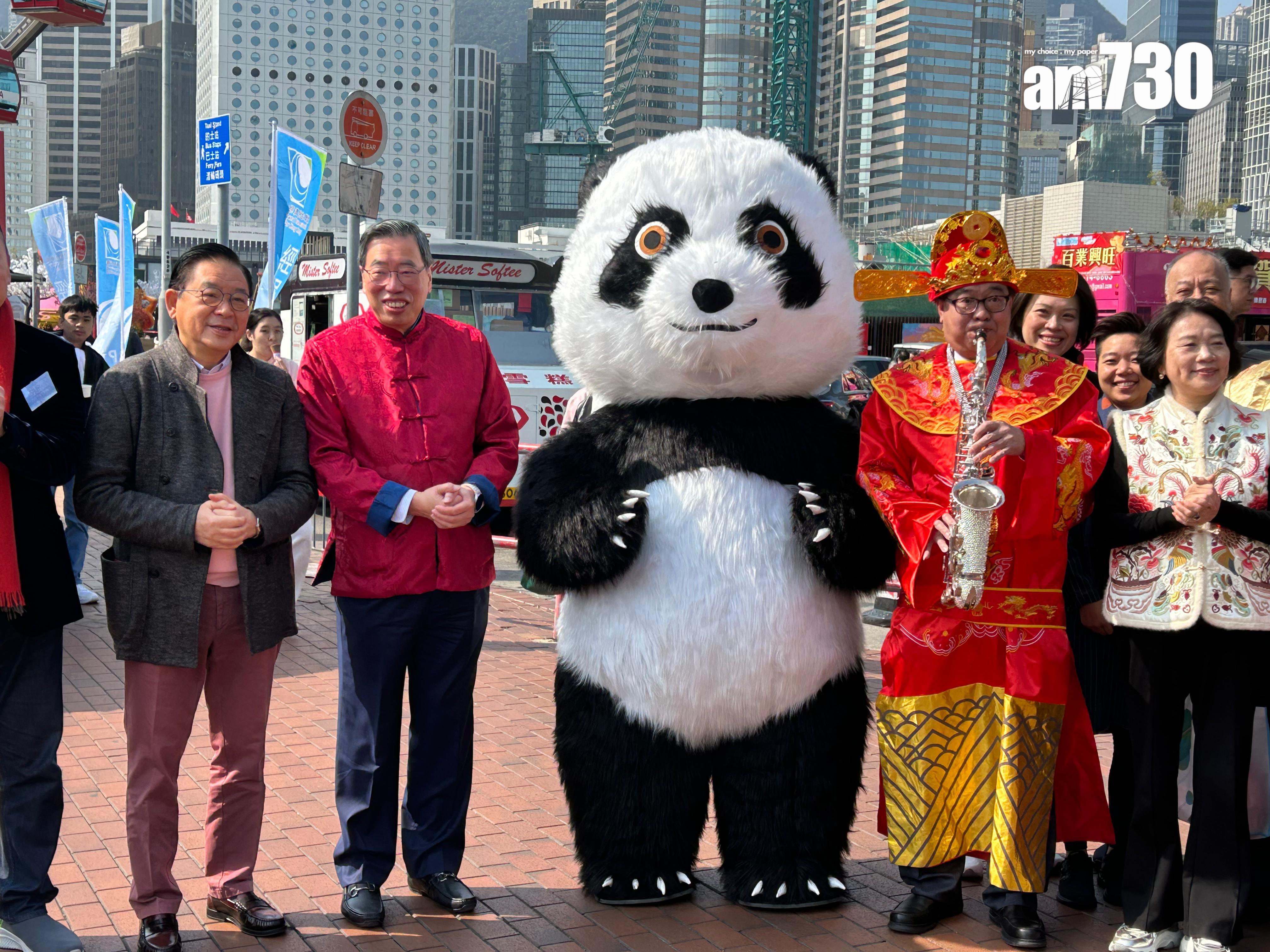 農曆新年2025|經民聯花車巡遊談中美貿易戰 林健鋒斥美方不能「誰大誰惡誰正確」(陳芷晴攝)