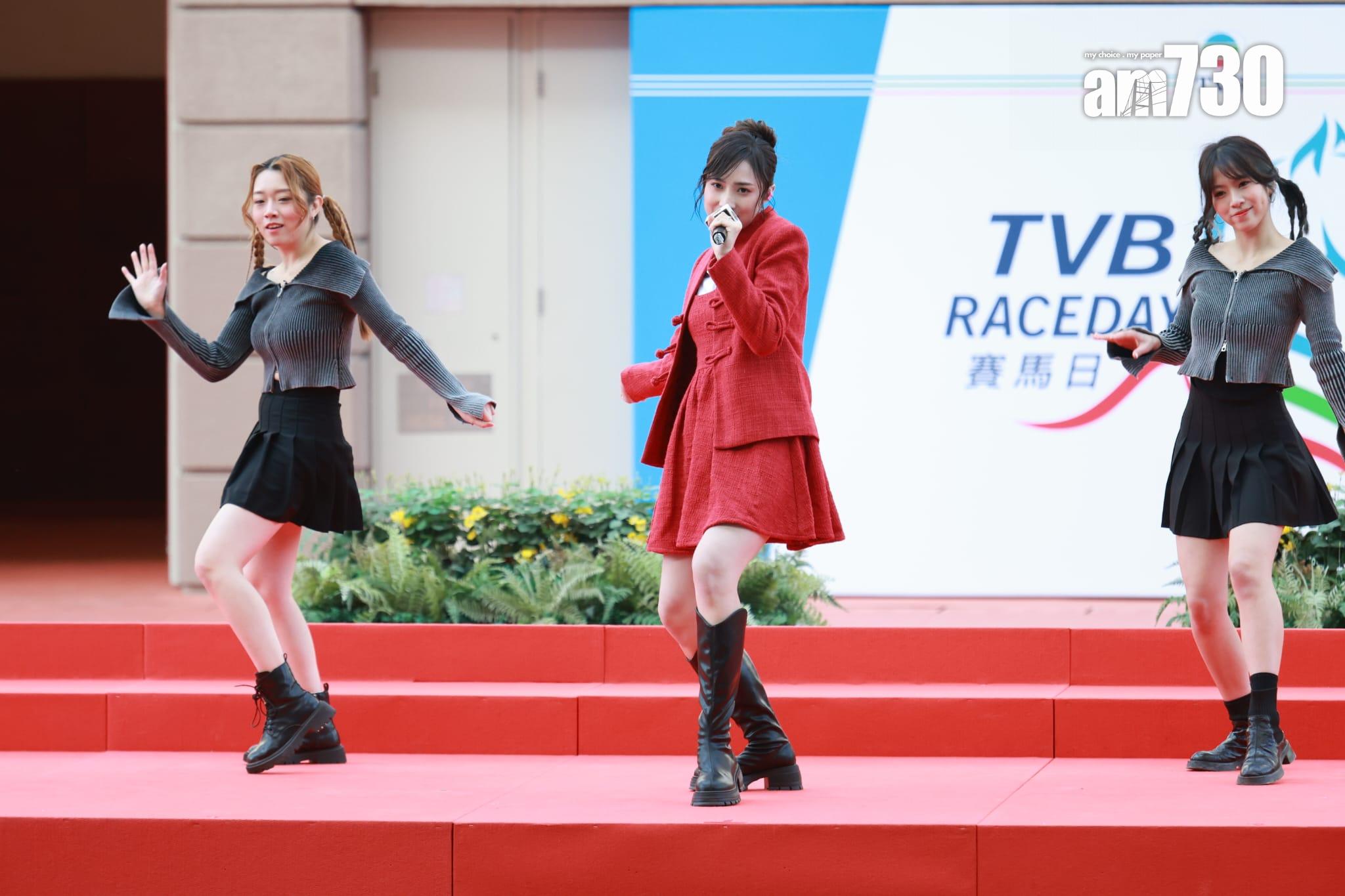 鍾柔美表演《狂野之城》。(羅錦鴻攝)