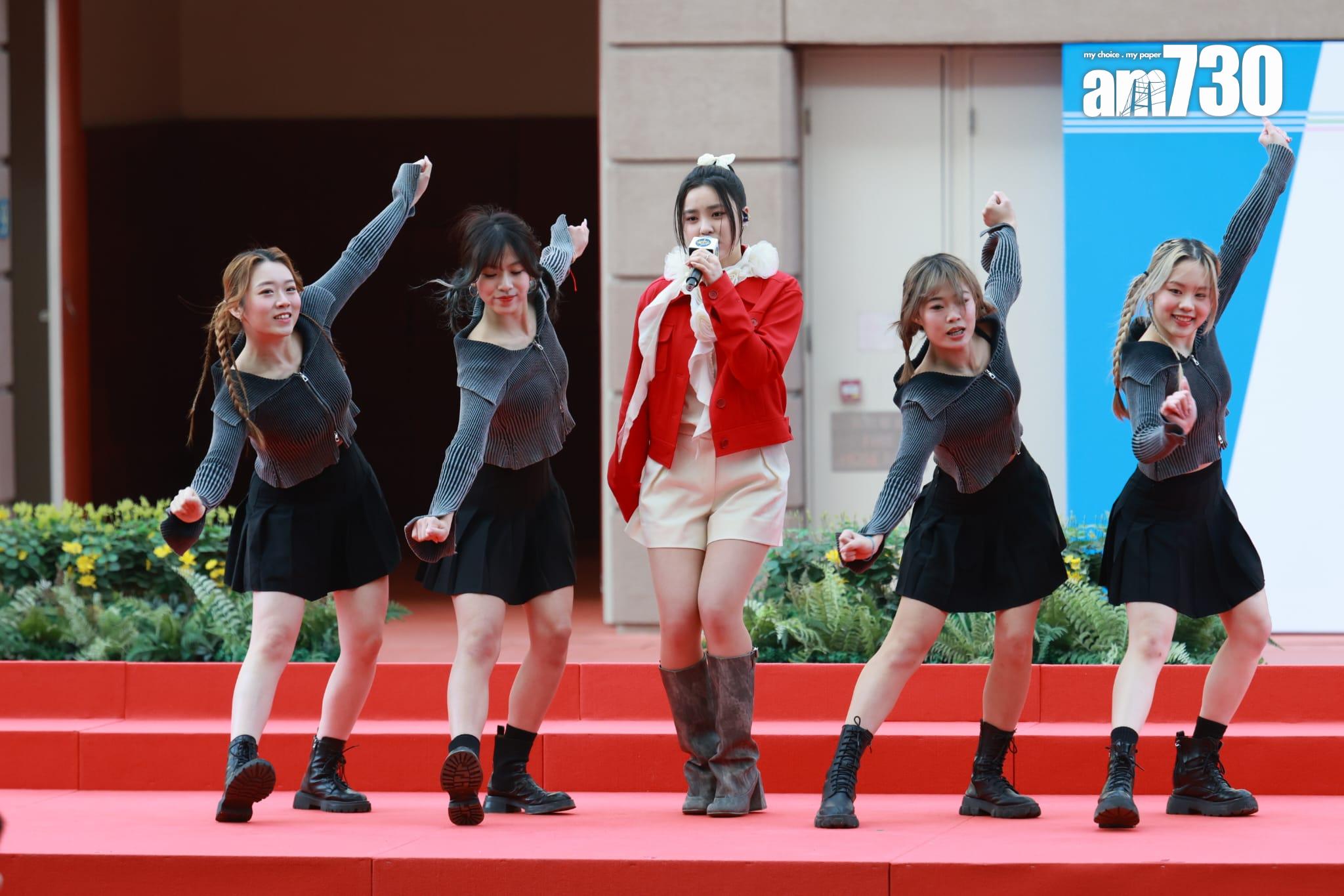 姚焯菲大唱《這個家》。(羅錦鴻攝)