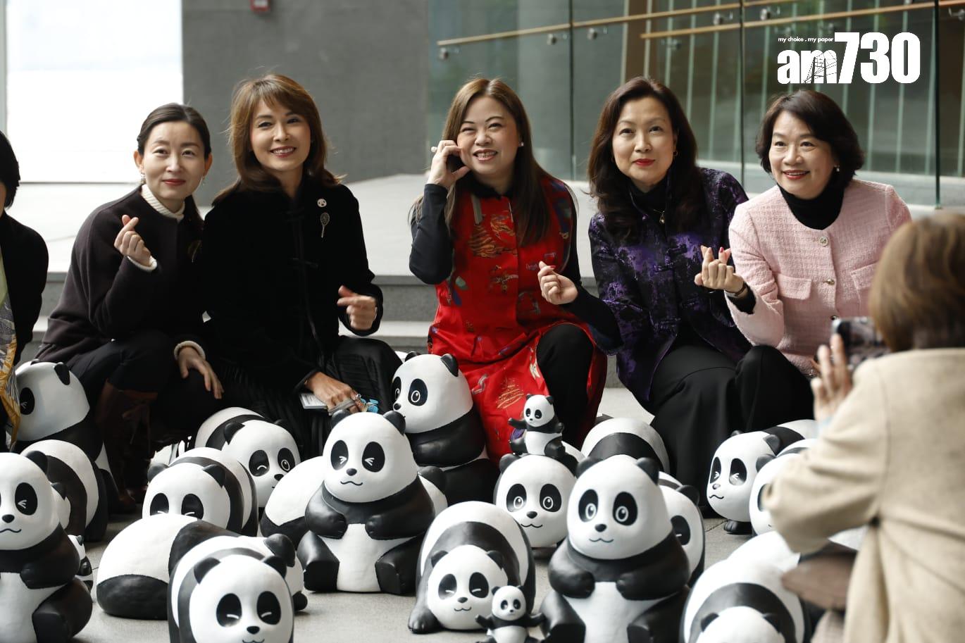 文化體育及旅遊局長羅淑佩同多位立法會議員出席開幕禮。(林俊源攝)