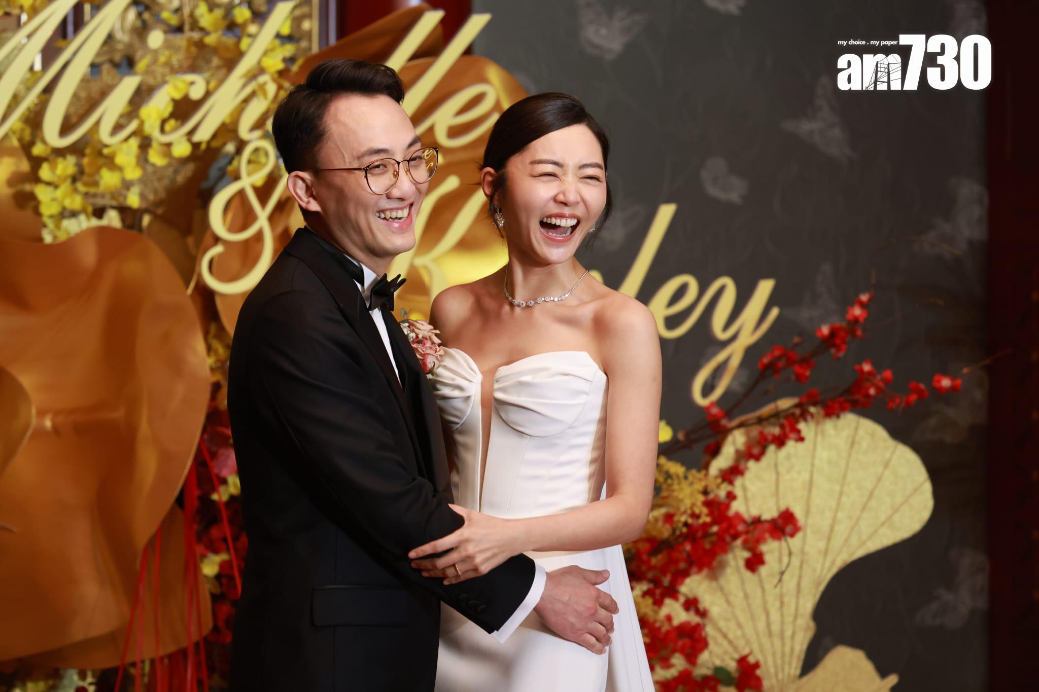 一對新人見傳媒時被要邀求錫錫時,周太衛詩雅表現怕醜,傻笑過不停,相反周祉安見傳媒時表現淡定。