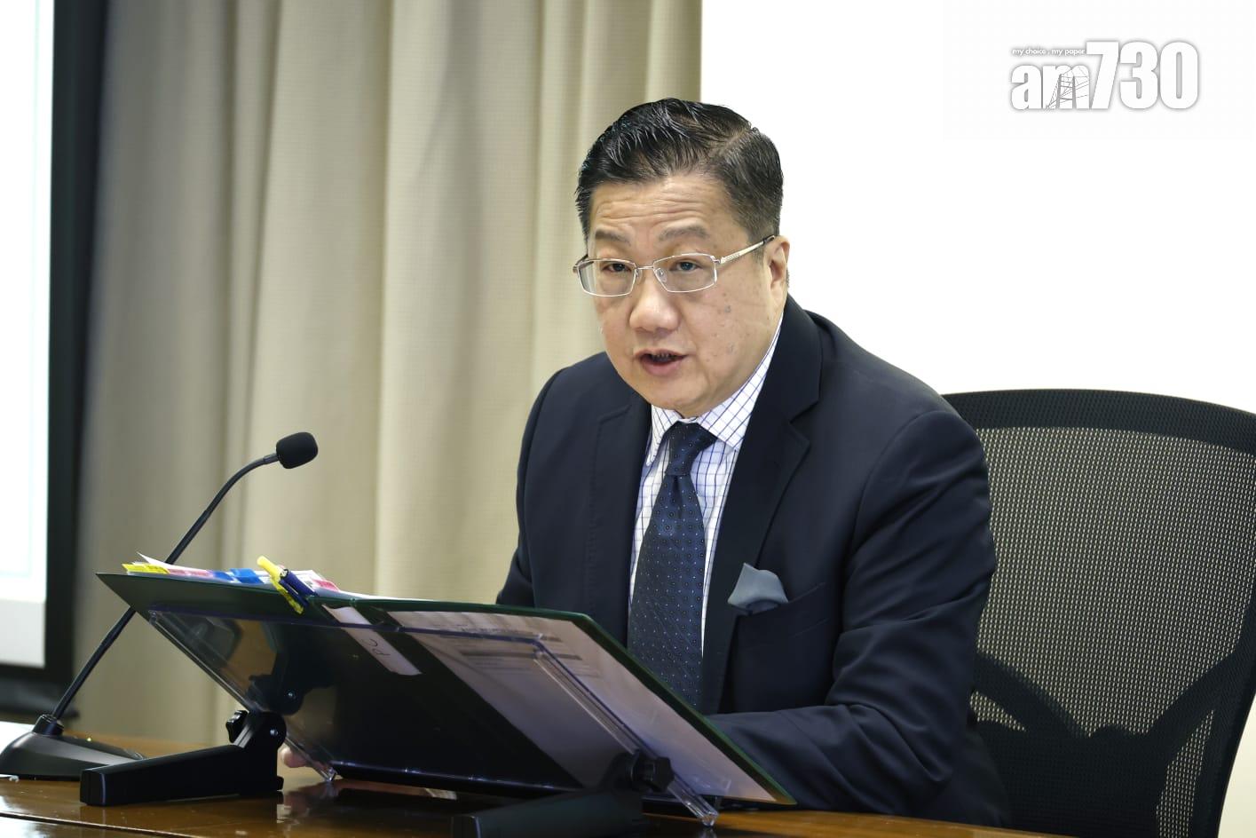 申訴專員陳積志公布就當局收回、翻新及重新編配公屋單位的安排的主動調查行動結果。(林俊源攝)