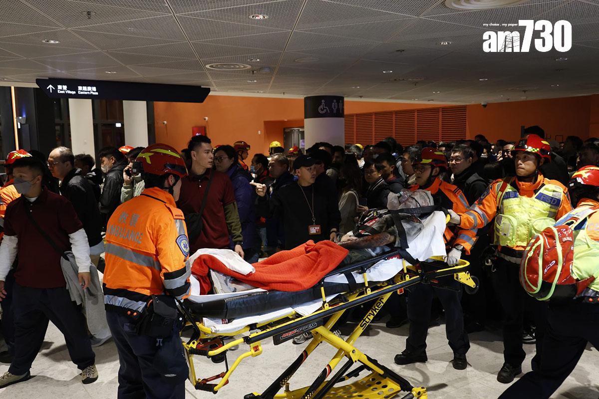 啟德體育園在測試賽後模擬觀眾席火警和冒白煙,有傷者需要分流和送院。(林俊源攝)