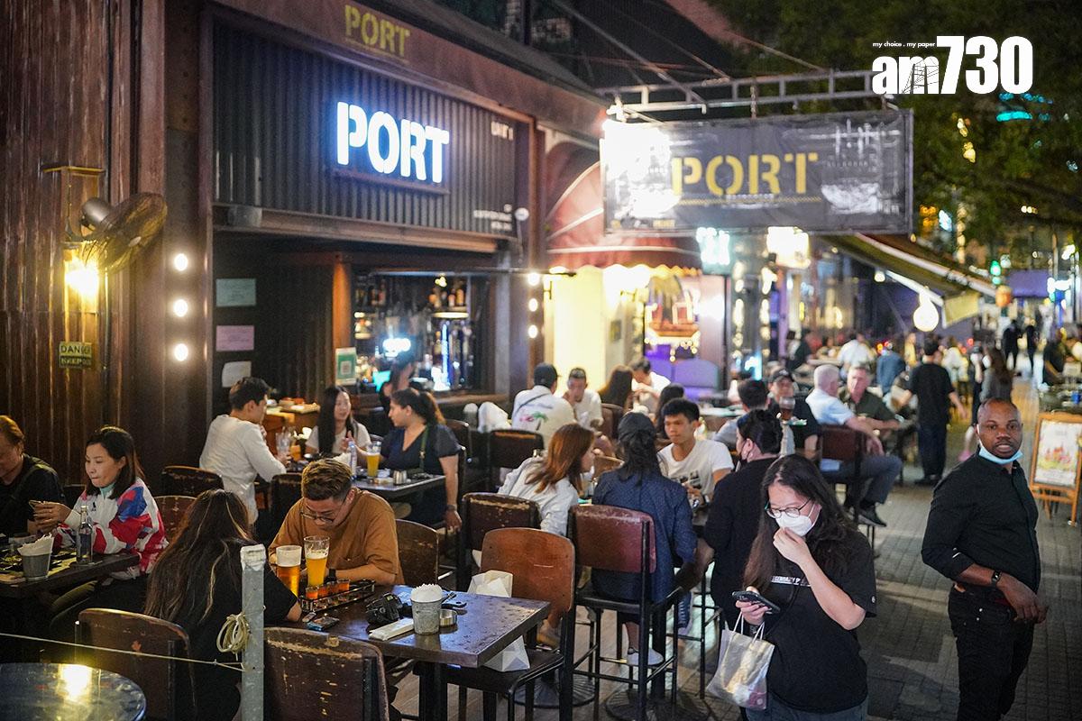 醫衞局稱,本港現時只有約一成酒吧有戶外地方。(資料圖片)