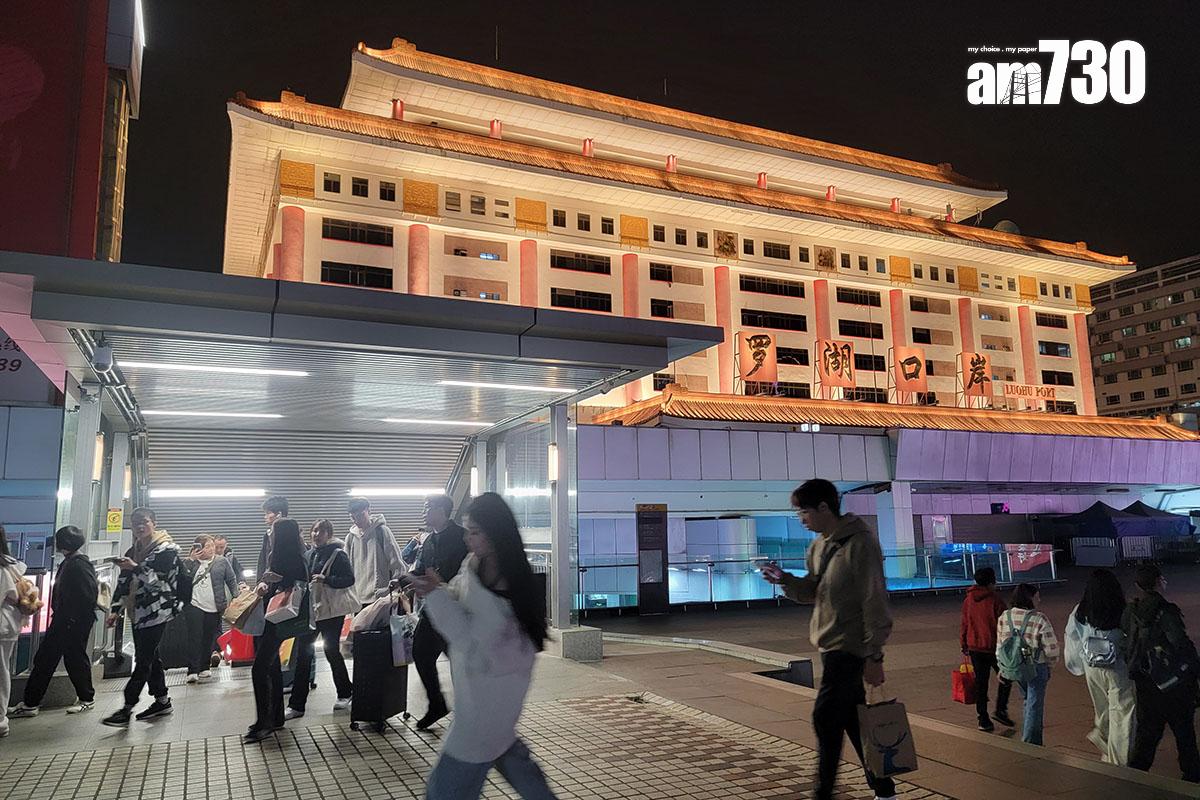 港人北上消費新聞獲票選為龍年十大消費新聞。(資料圖片/鍾式明攝)