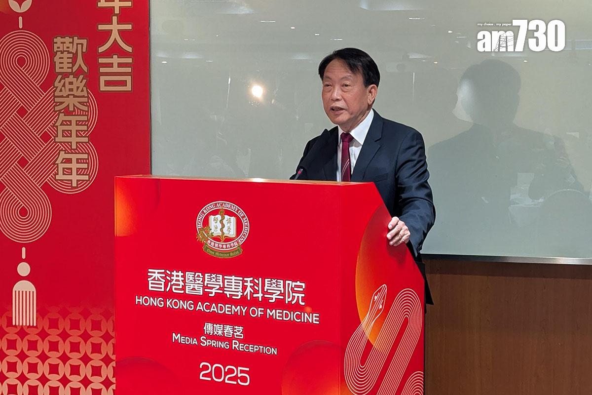 李錦滔稱,醫專將逐步改用「以能力為本的醫學教育」取代傳統培訓模式。(羅庸軒攝)