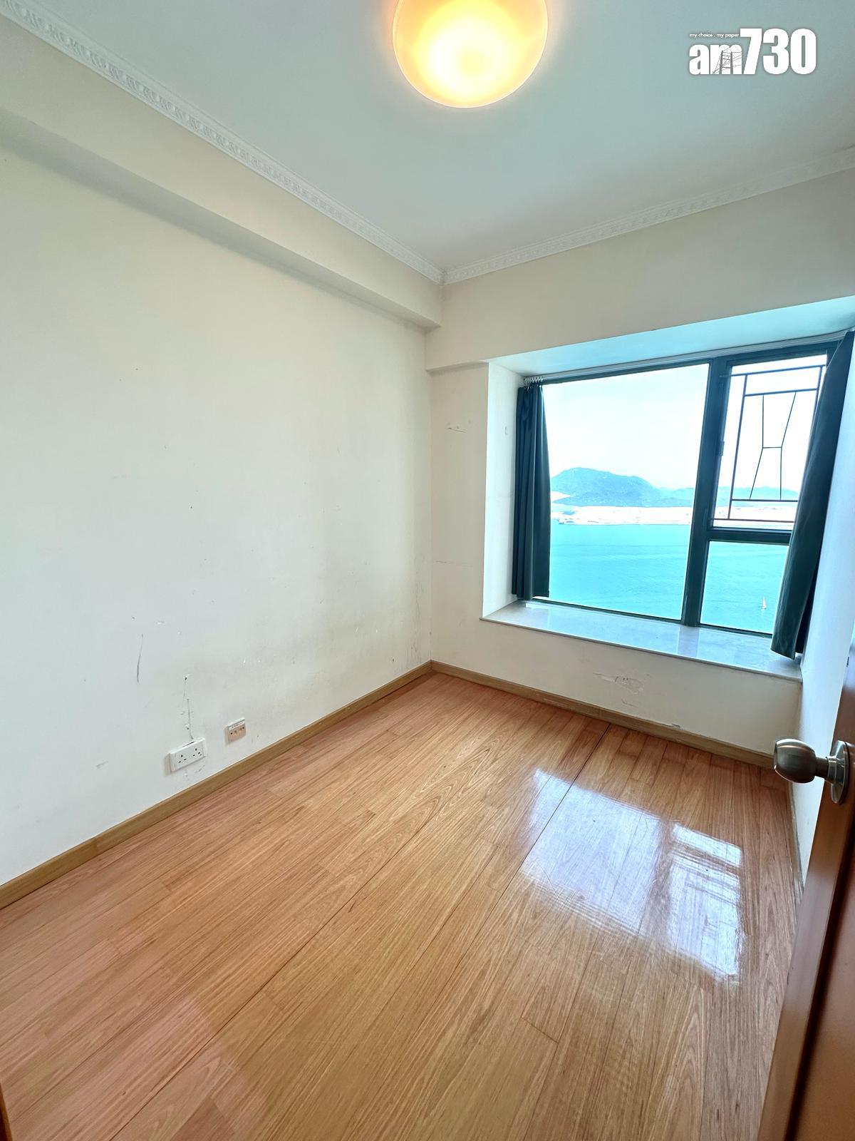 放盤半年一減再減!小西灣藍灣半島三房1200萬獲同區客入手(多圖)|二手樓成交