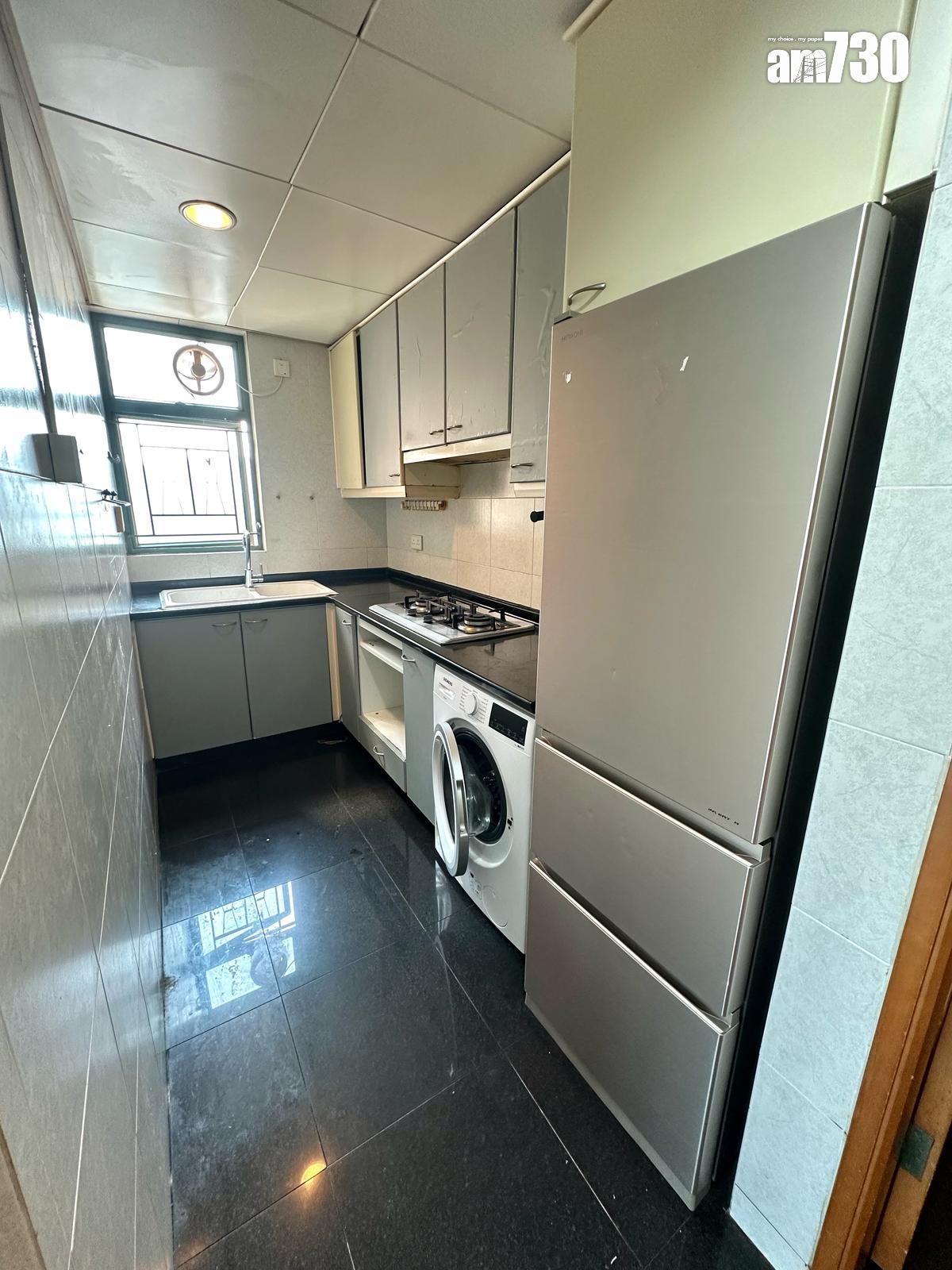 放盤半年一減再減!小西灣藍灣半島三房1200萬獲同區客入手(多圖)|二手樓成交