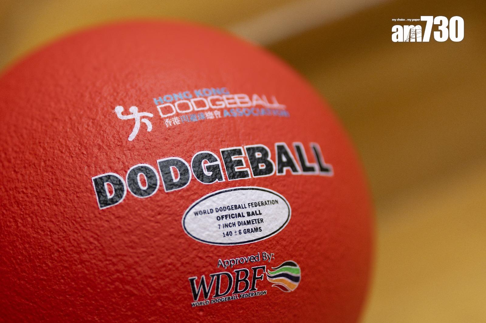 現時國際賽採用的比賽用球是由李一設計(蘇文傑攝)
