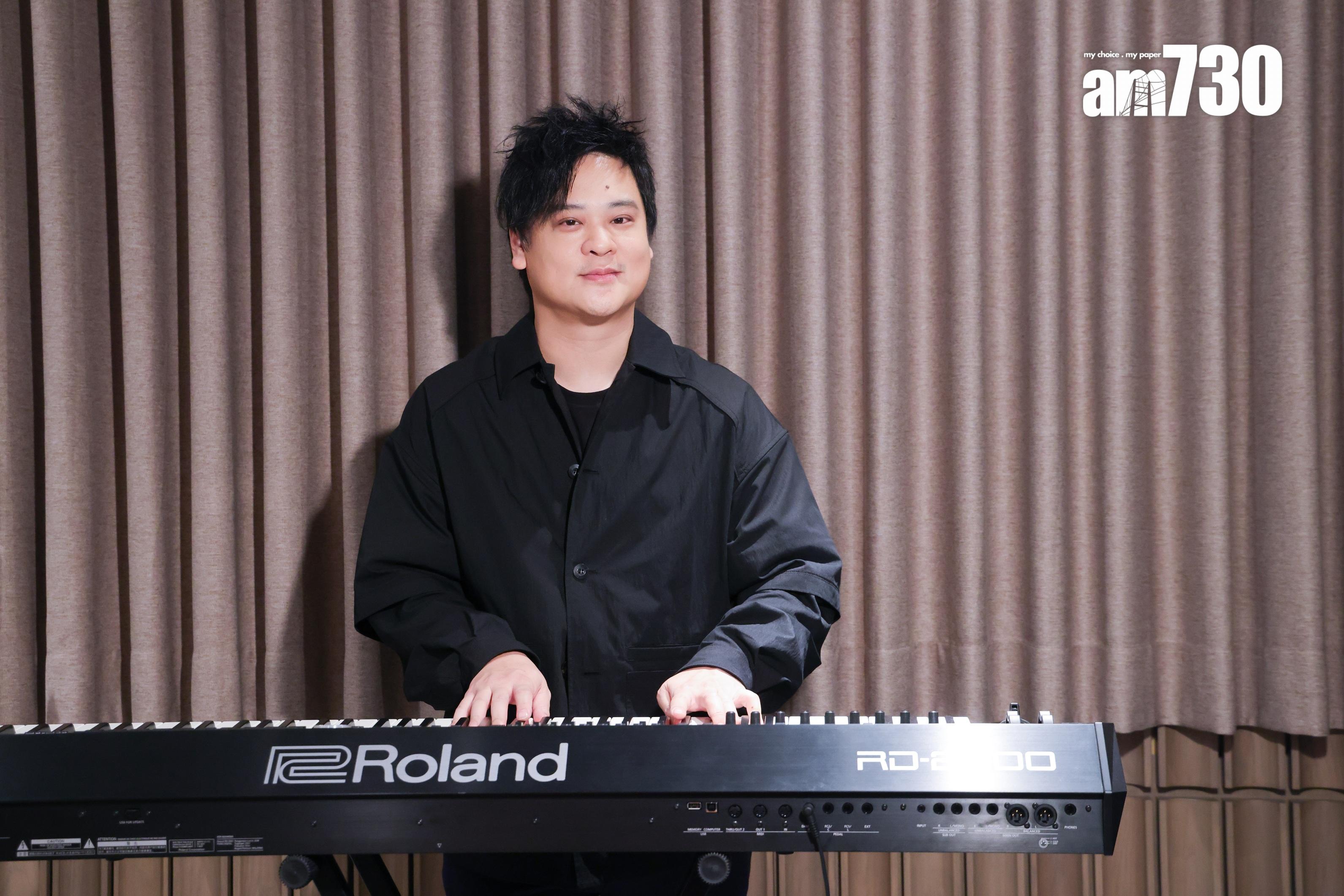 Dear Jane結他手翁厚樑(Howie)預告在演唱會上,將會跟弦樂和敲擊樂crossover。(吳康琦攝)