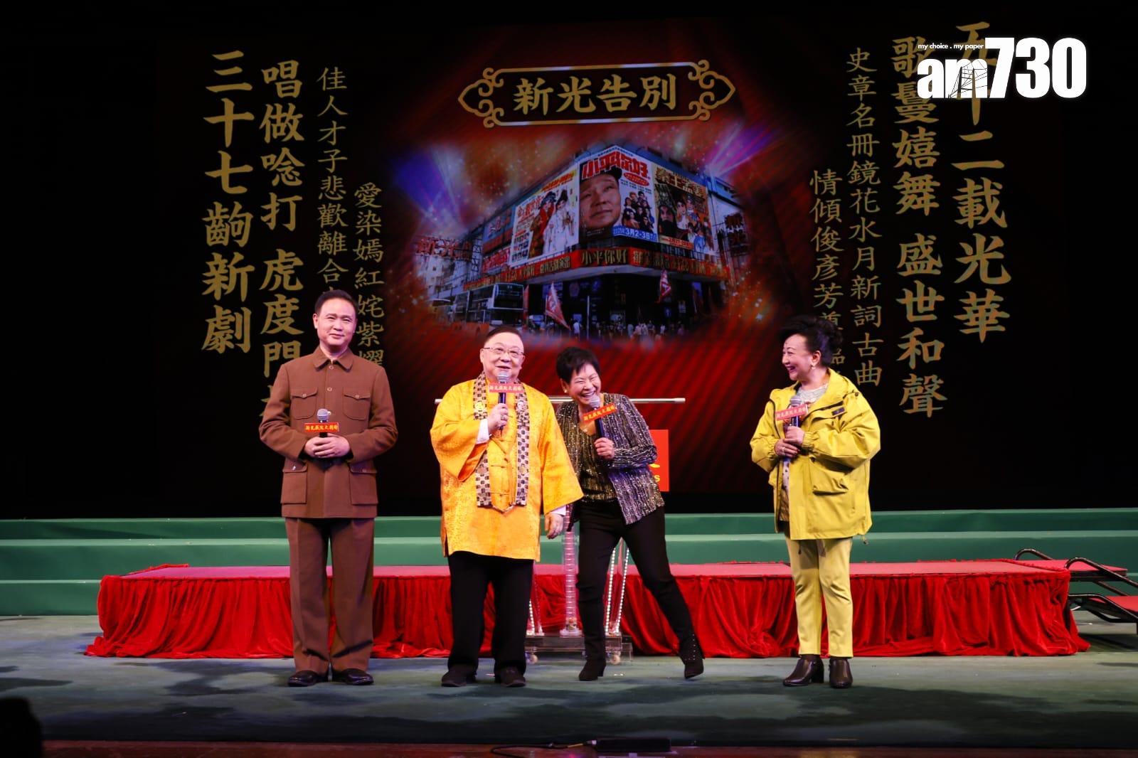 資深電影人黎筱娉(右二)昔日是李居明的舊老闆。(林俊源攝)