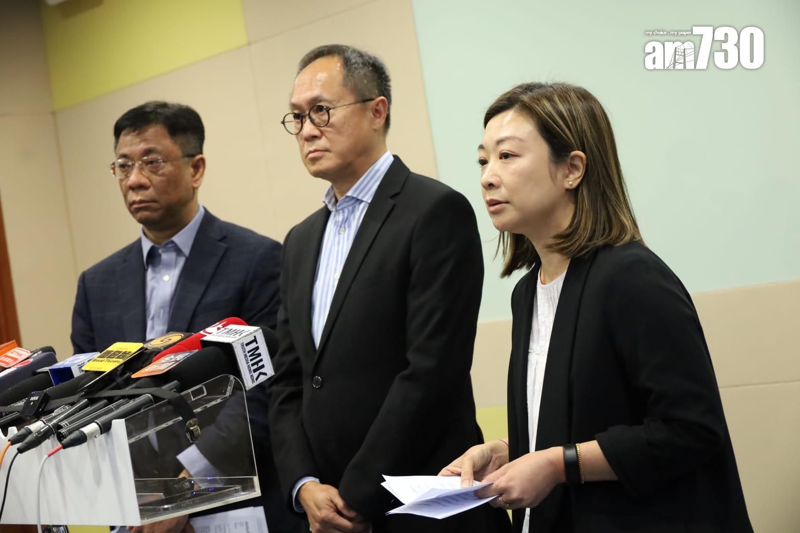 醫院管理局九龍西醫院聯網服務總監(質素及安全)張偉文、九龍西聯網總監羅振邦及明愛醫院行政總監關慧敏。(鍾式明攝)