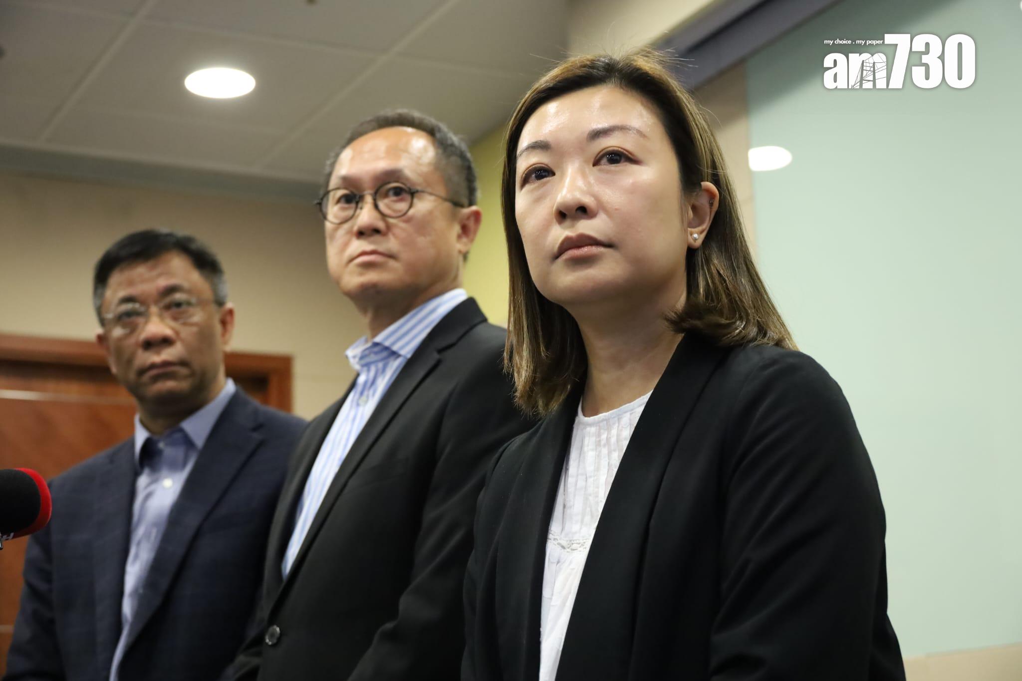 醫院管理局九龍西醫院聯網服務總監(質素及安全)張偉文、九龍西聯網總監羅振邦及明愛醫院行政總監關慧敏。(鍾式明攝)