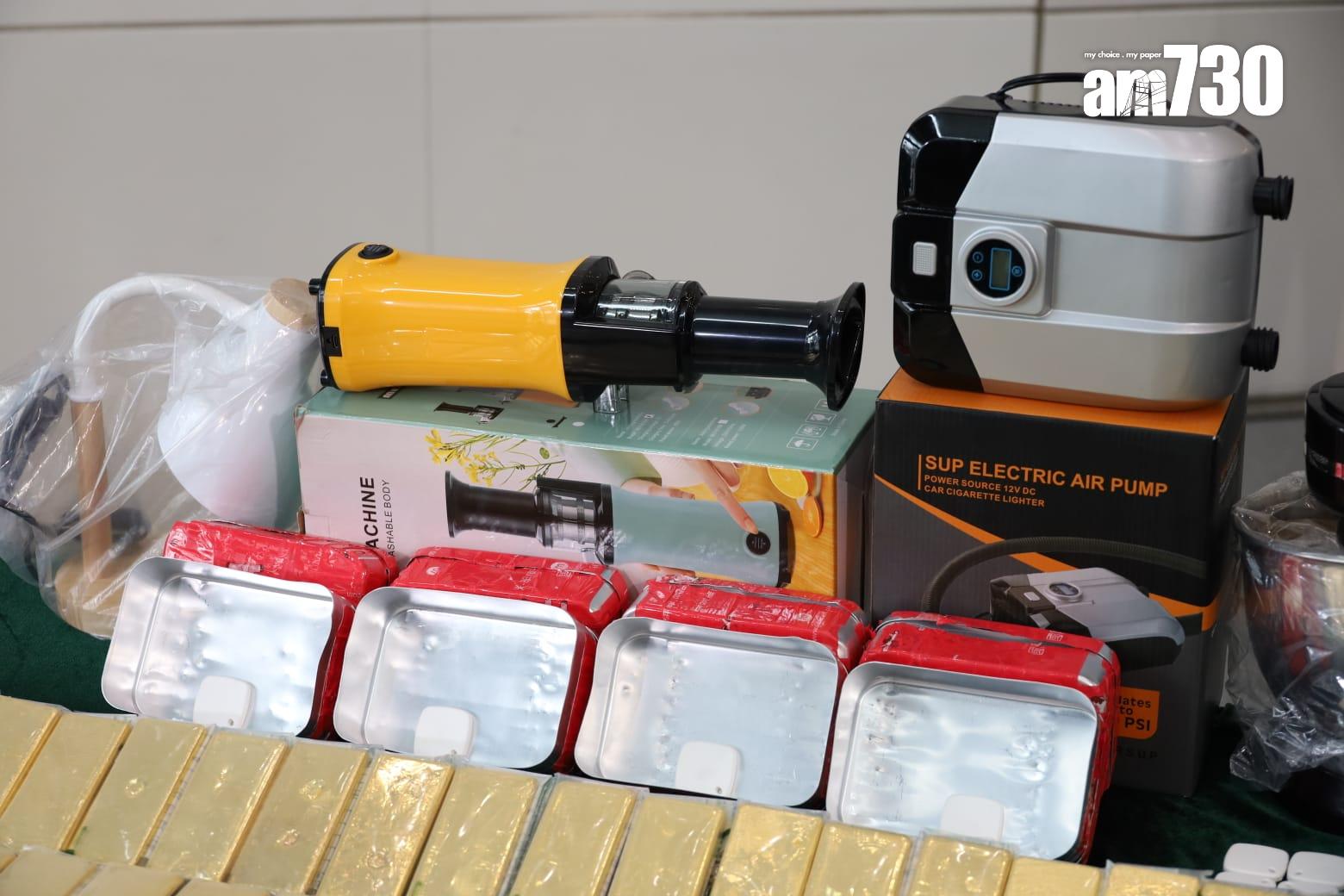 檢獲電器用品及金條。(鍾式明攝)