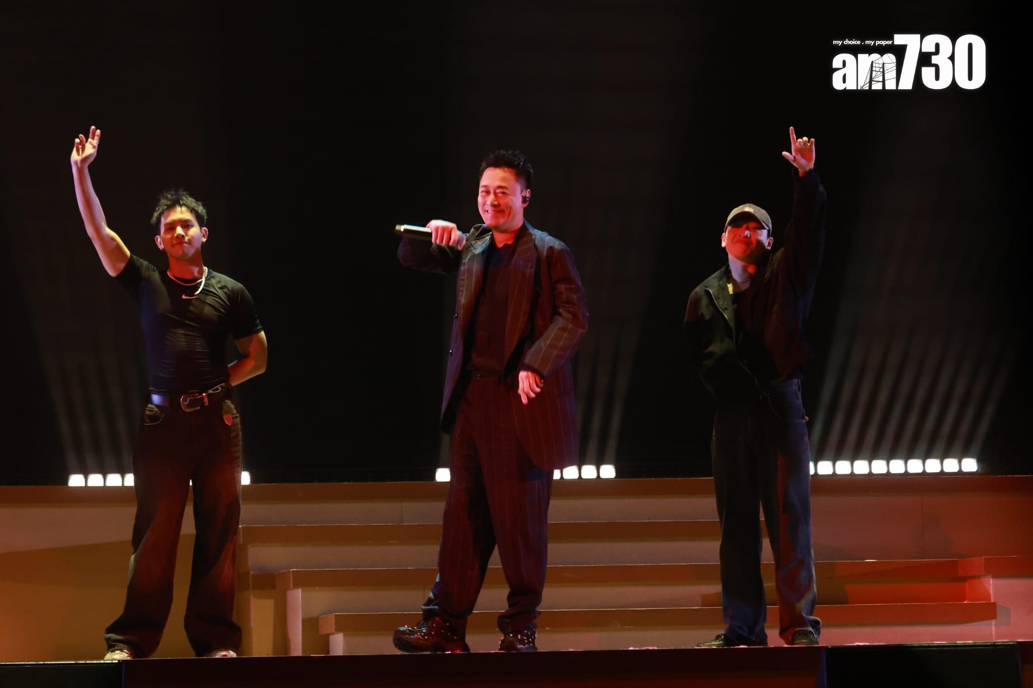 頭場請來林峯擔任嘉賓,兩人合唱《好心好報》,唱畢後兩人擁抱,林峯笑言大家從未試過合作。(羅錦鴻攝)