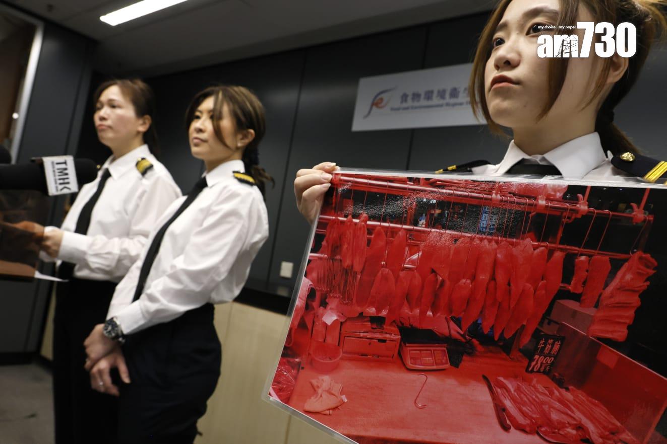 兩店舖持牌人違反持牌條件,食環署正展開釘牌程序。(林俊源攝)