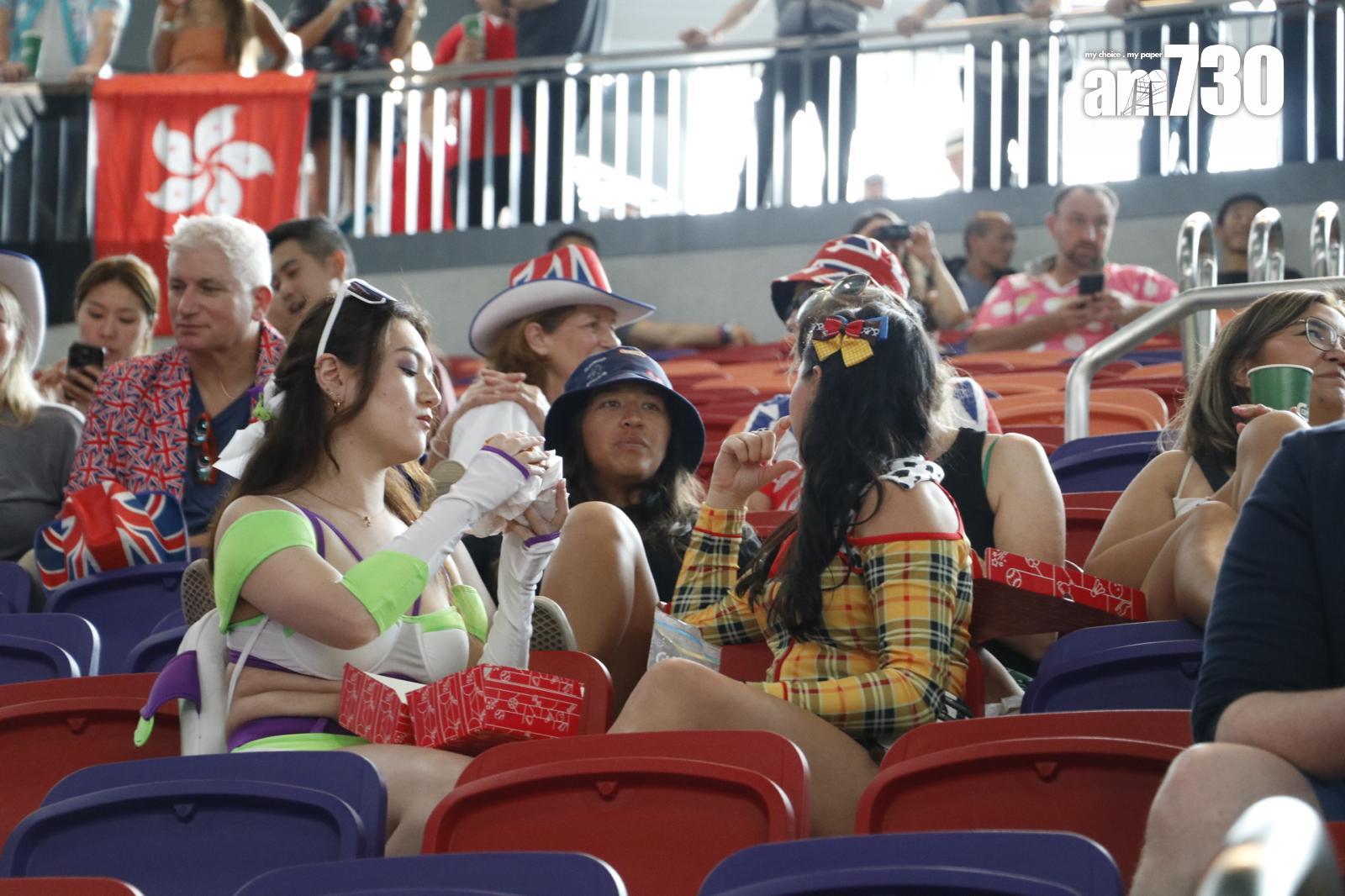 今屆七欖延續經典扮嘢文化,場內隨處可見精心打扮的球迷,各出奇謀搞鬼又搶眼。