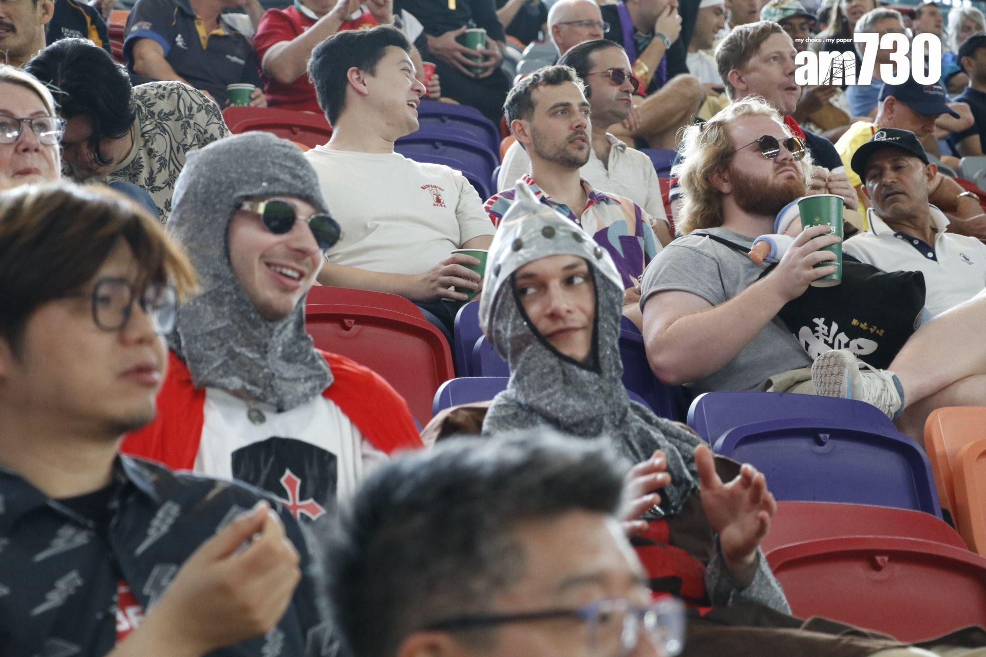 今屆七欖延續經典扮嘢文化,場內隨處可見精心打扮的球迷,各出奇謀搞鬼又搶眼。