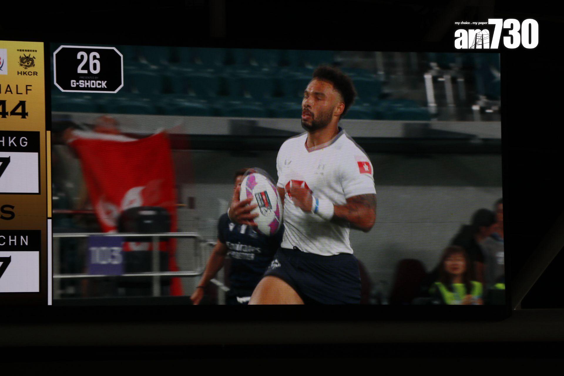 丹馬克兩度達陣完成「帽子戲法」