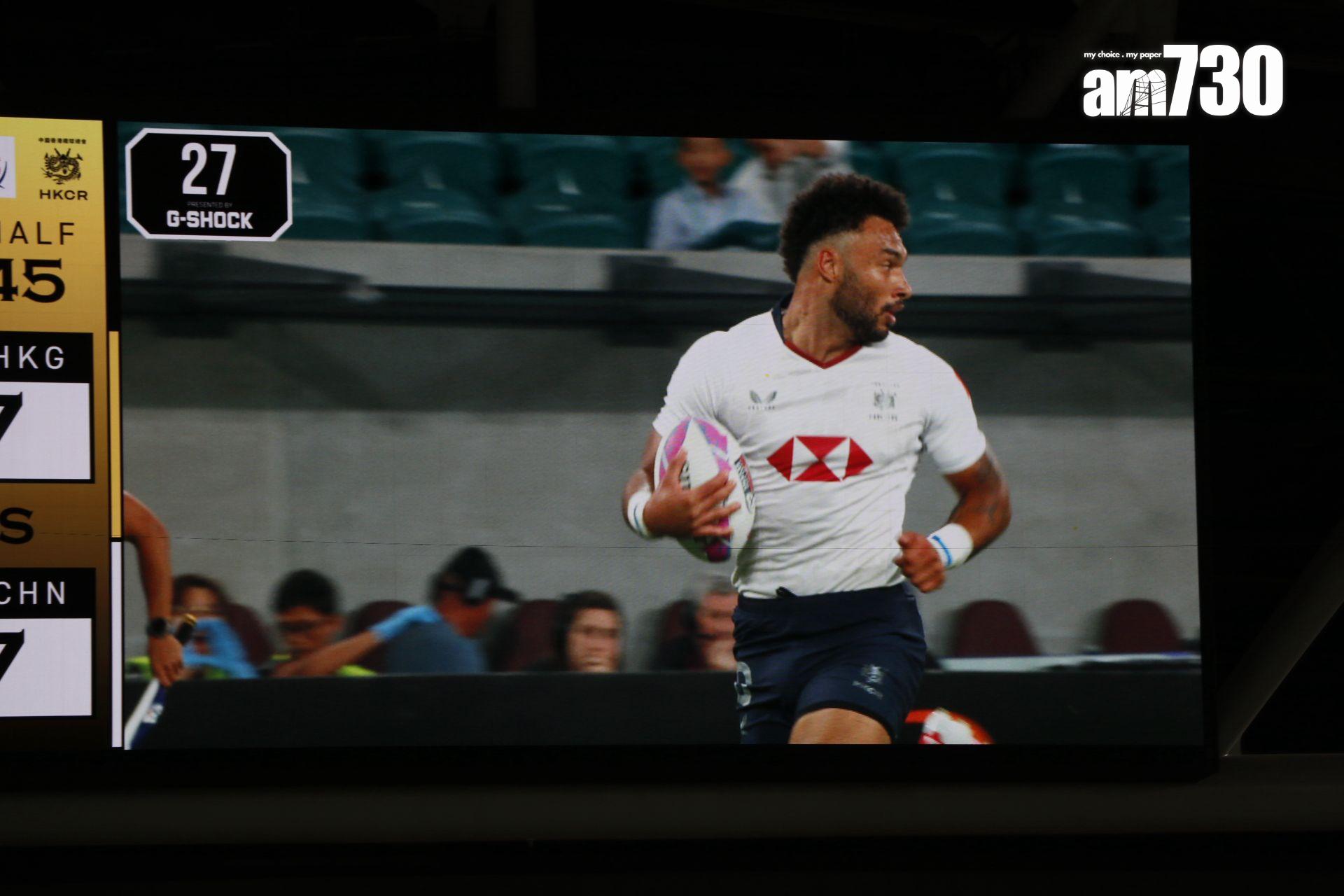 丹馬克兩度達陣完成「帽子戲法」