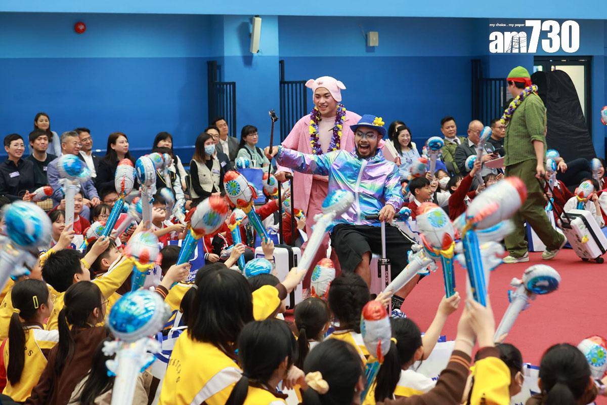 警務處推出反「太空油毒品」互動劇場。(羅錦鴻攝)