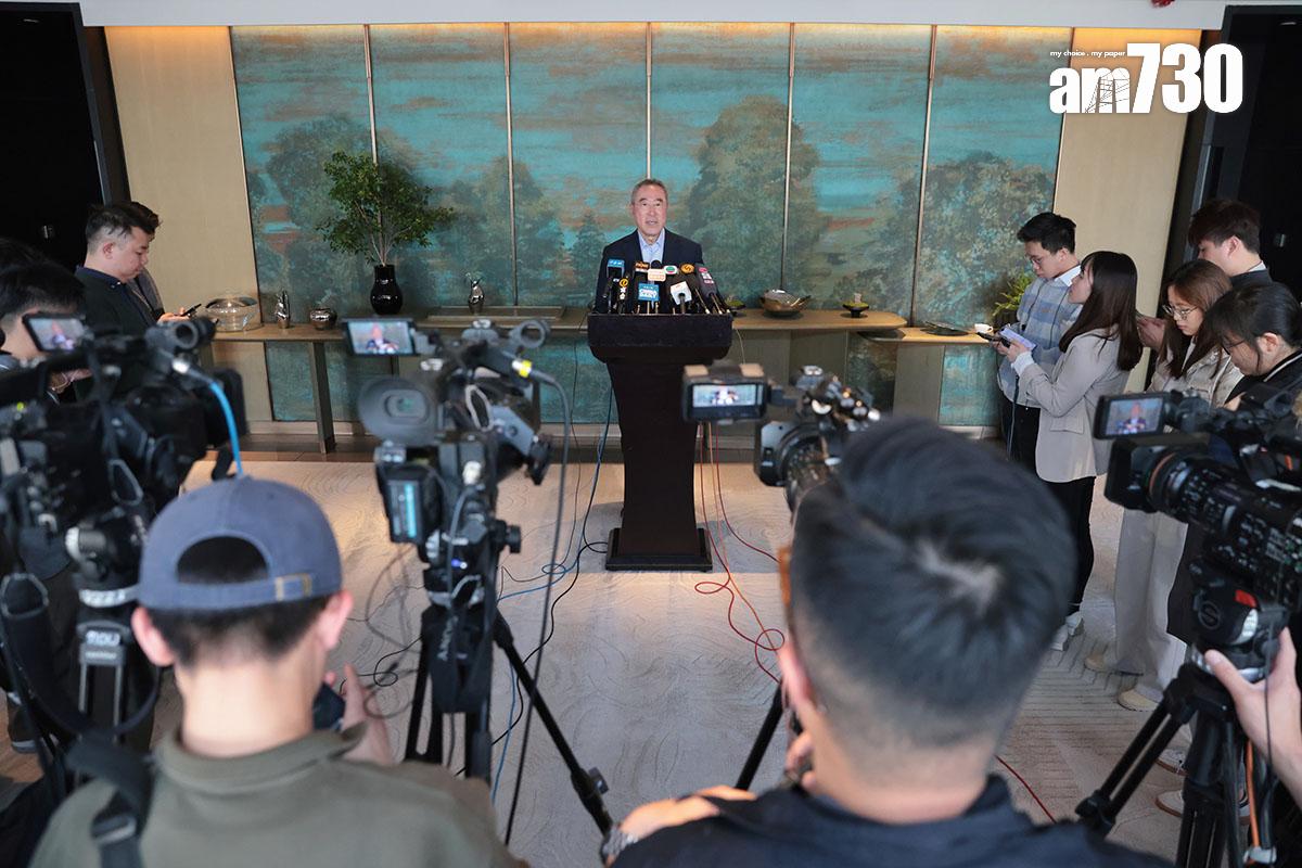 唐英年在北京見傳媒指,將在兩會期間提交一系列提案。(中通社)