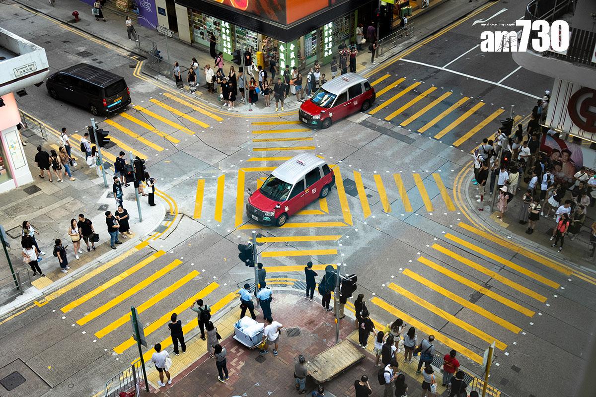 尖沙咀加拿芬道與加連威老道交界路口設有對角行人過路處。(資料圖片)