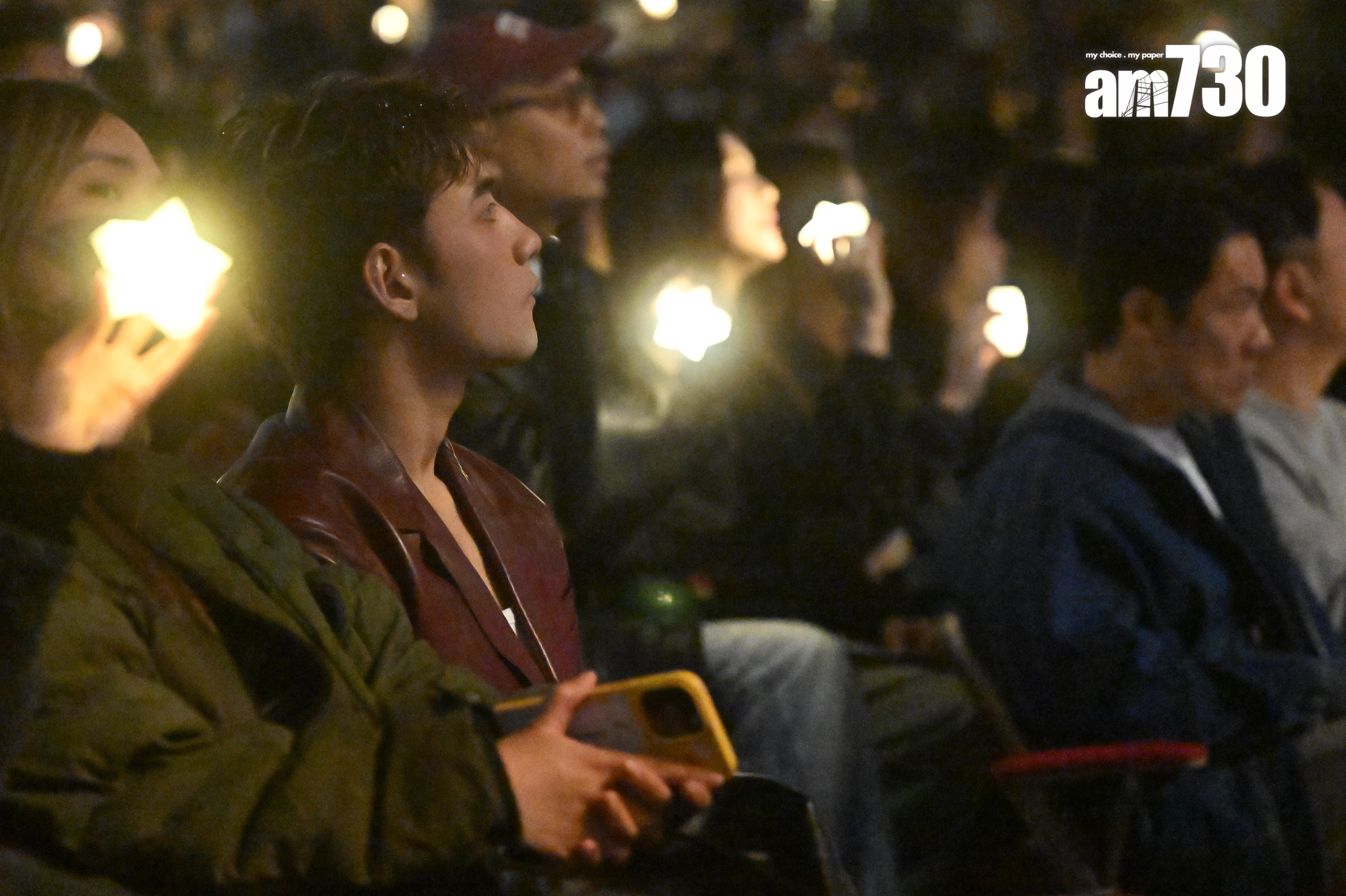 Jeffrey完成嘉賓的演出後,繼續回到觀眾席欣賞Stephy的演出!(娛樂組攝)