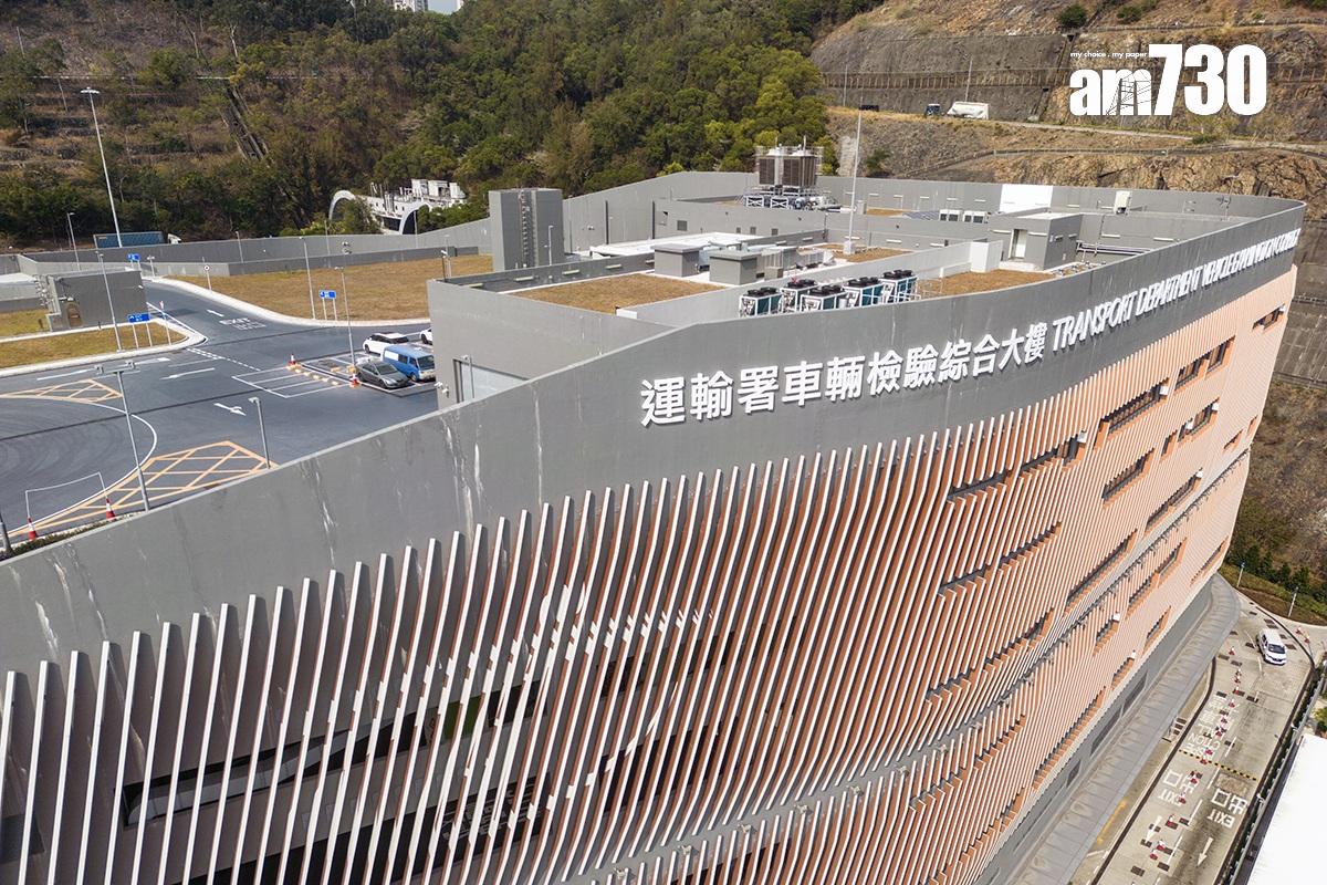 的士車隊啟動禮喺運輸署車輛檢驗綜合大樓天台舉行。(資料圖片)