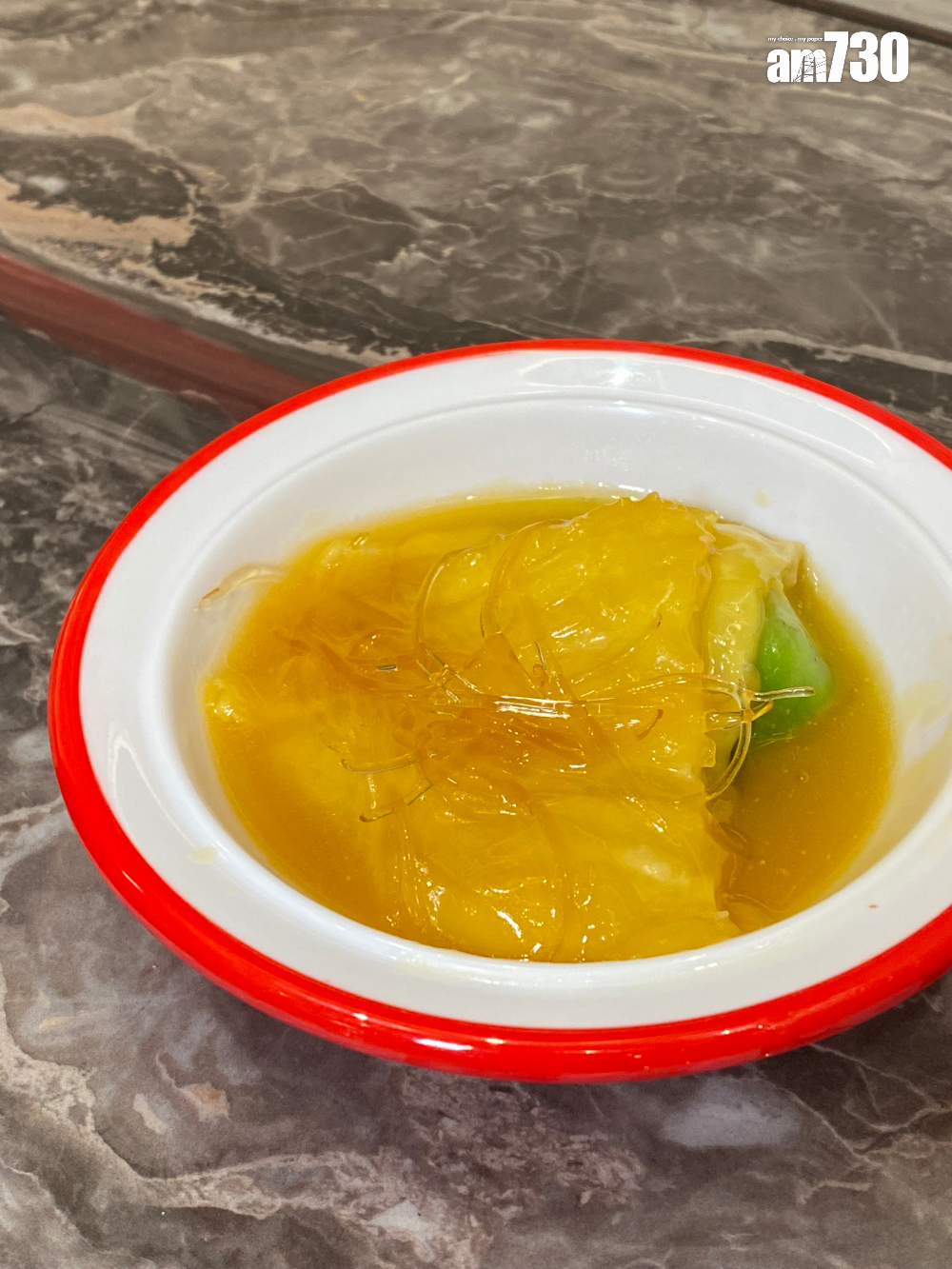 金湯燴花膠大塊充滿膠質,南瓜汁清甜。