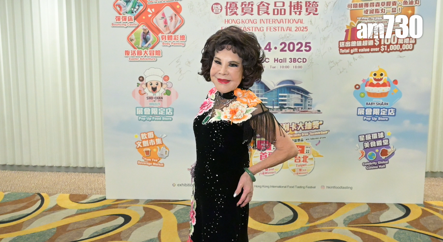 黃夏蕙表示自己每日都會飲普洱蜜糖。(娛樂組攝)