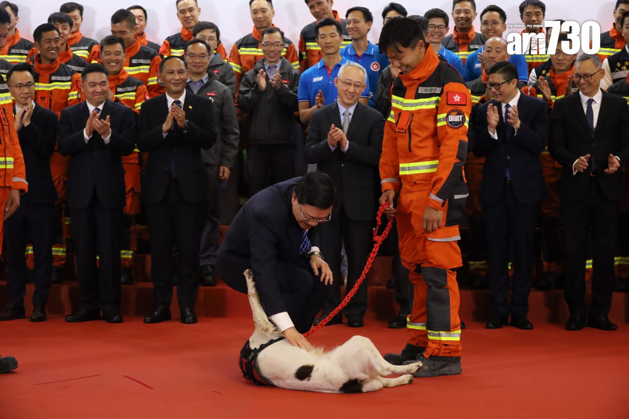 救援隊回港。(鍾式明攝)