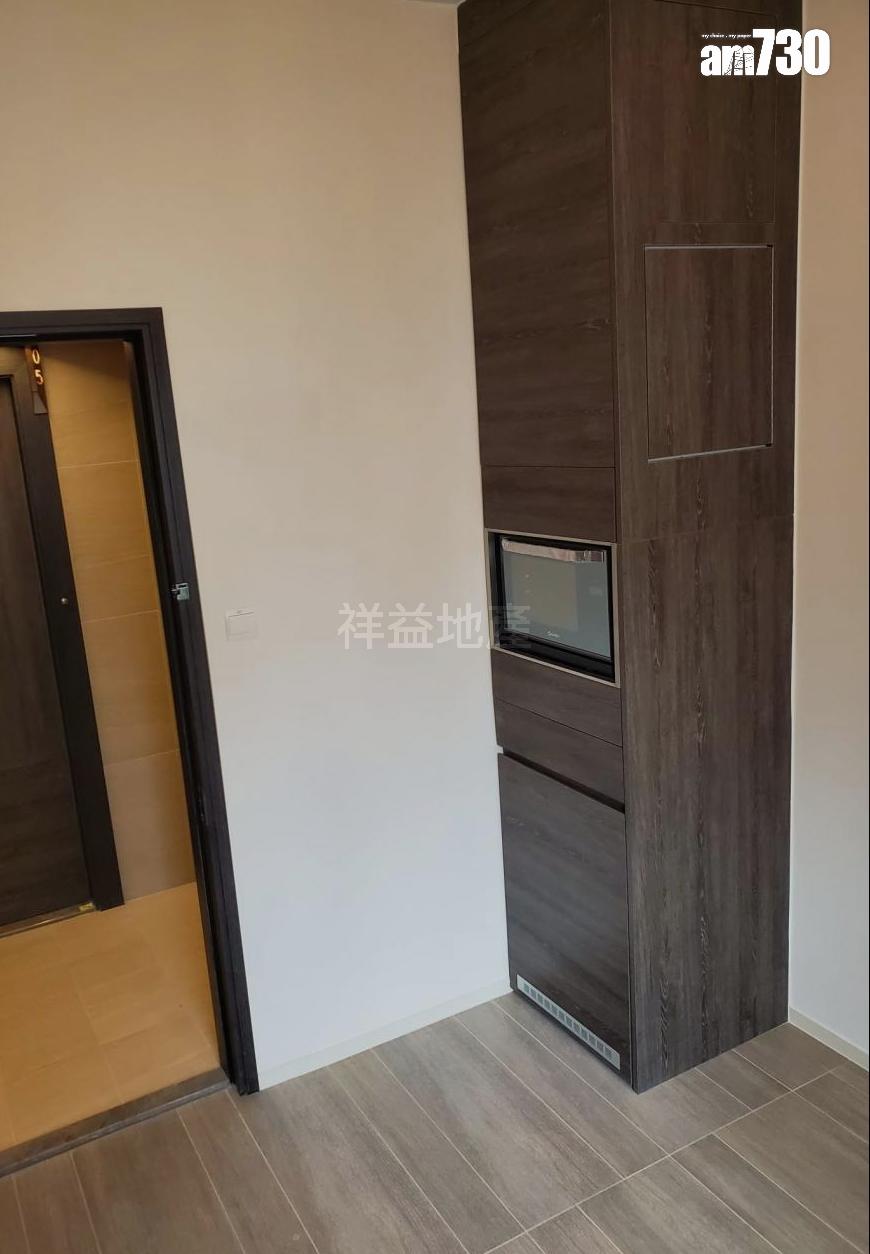 屯門菁雋「龍床盤」開放式210萬有找 內地投資者full pay承接(有相)|二手蝕讓