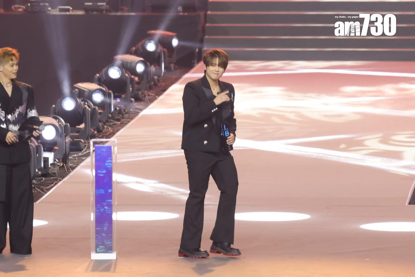 姜濤《黑月》奪「音樂第一 歌曲獎(跳唱歌曲)」。