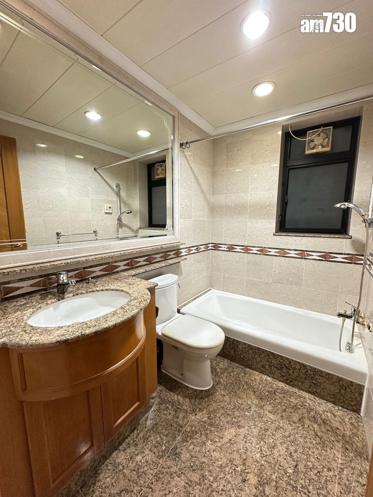 小業主減價止蝕!沙田靚裝三房套持貨8年輸50萬(多圖)|二手蝕讓