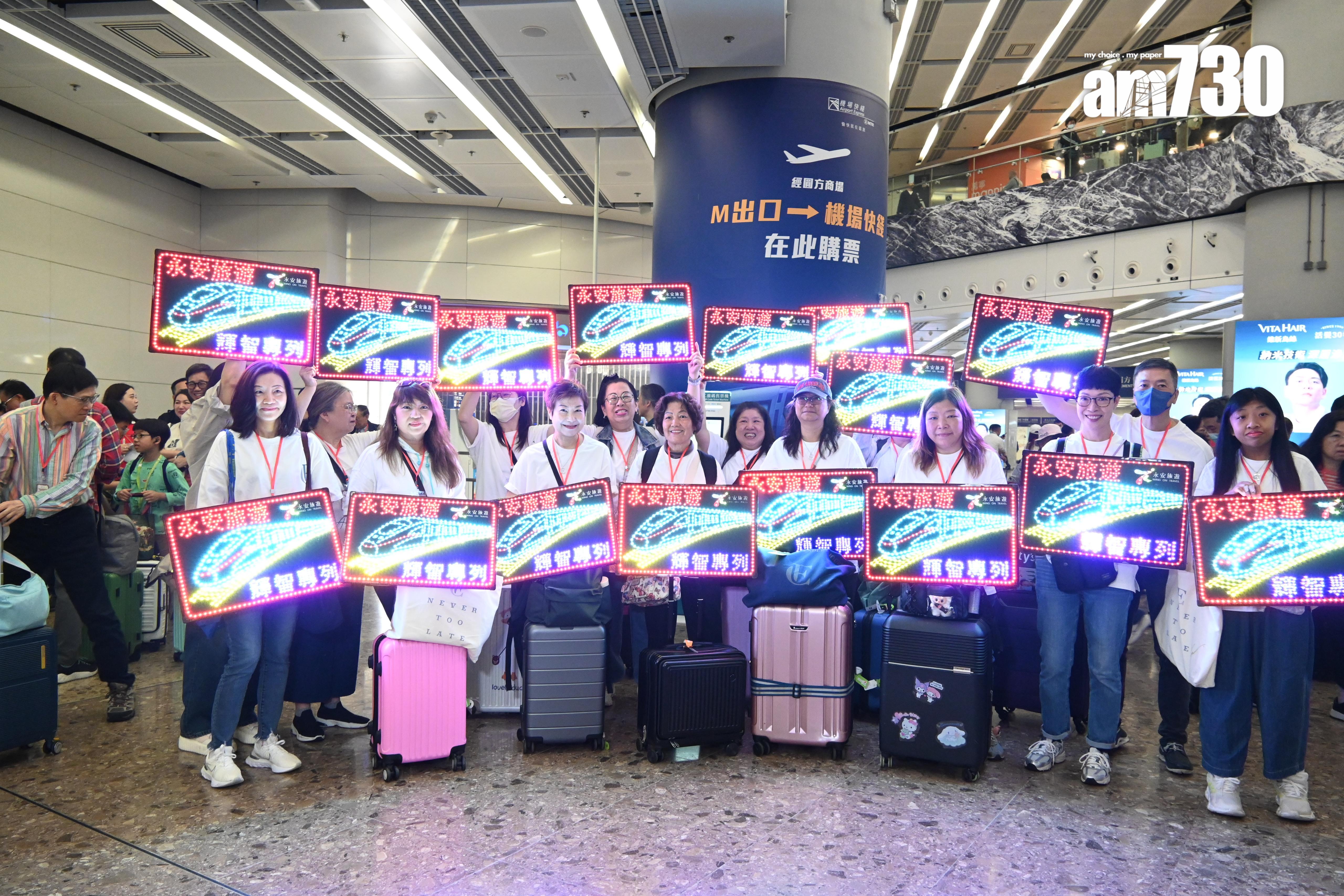 一大早有數百粉絲到場。(娛樂組攝)