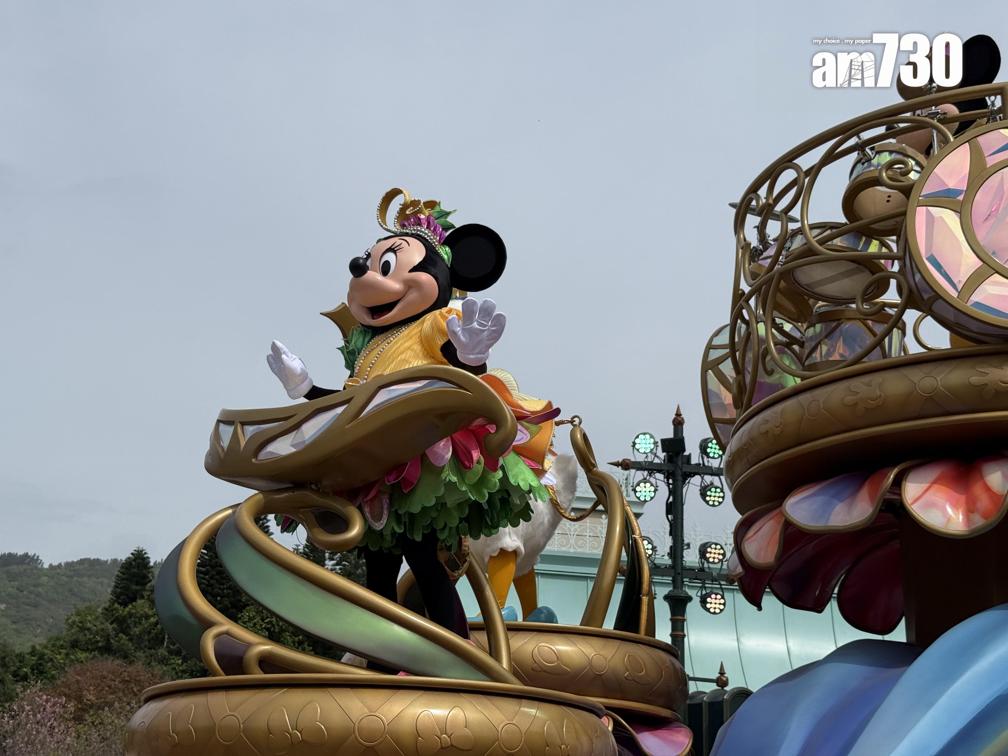 米奇與好友。(本報攝)