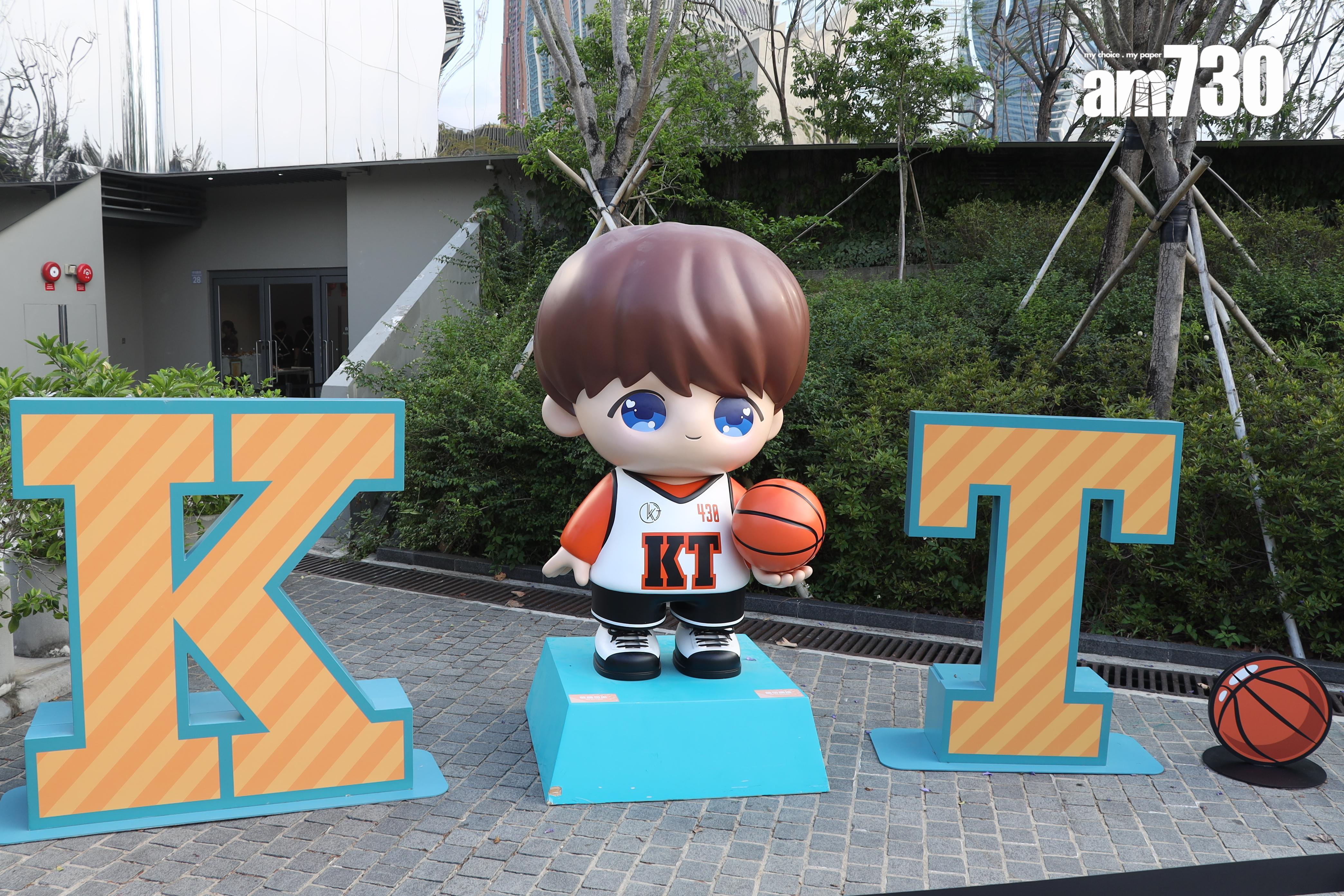 看姜濤生日展覽,籃球主題絕不能少。(娛樂組攝)