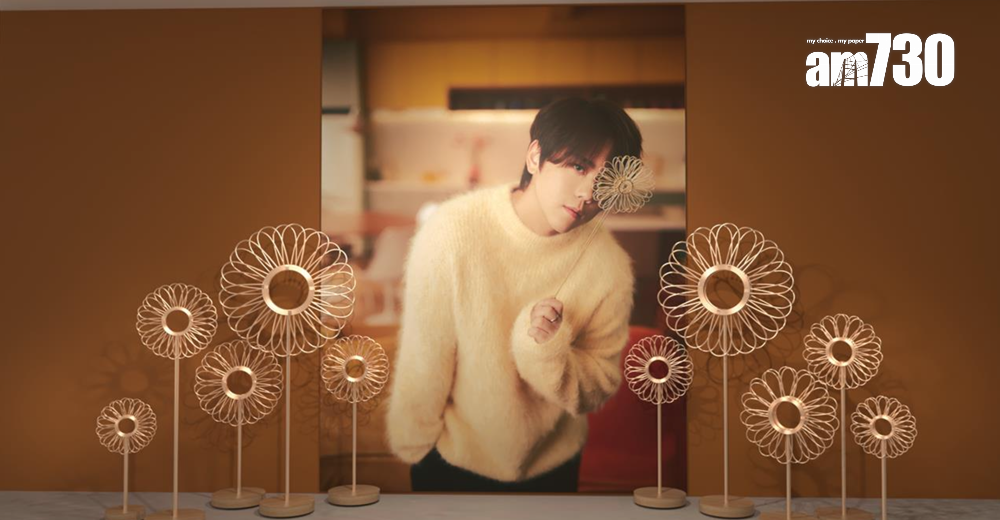 姜濤服飾及相片展覽「The Keung’s Galleria」,花花世界主題,擺設手工製作鐵線花。(大會提供)