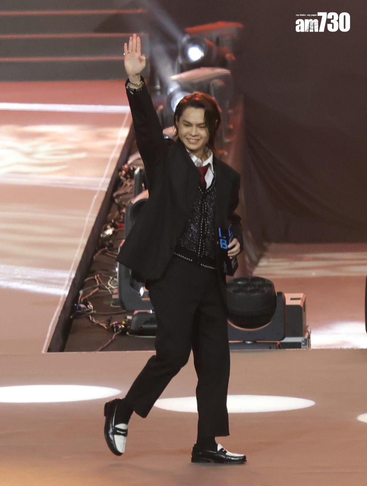 Chill Club年度新人男歌手金獎︰邱傲然