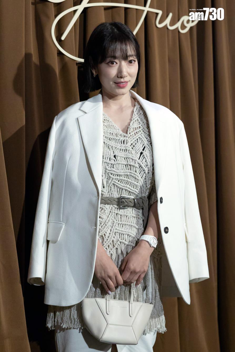 朴信惠來港用廣東話打招呼,並表示很久沒有來港跟大家見面。(蘇文傑攝)