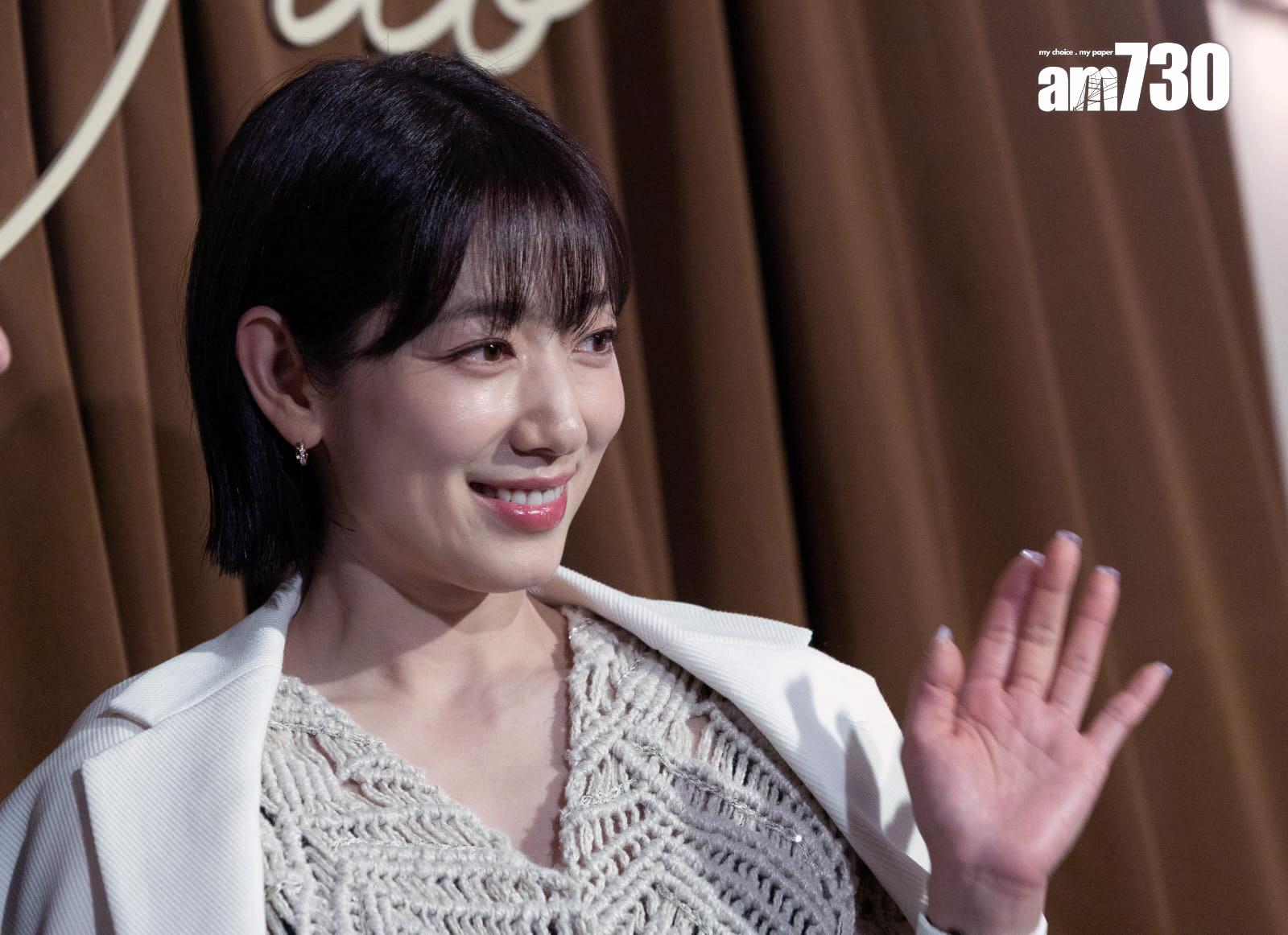 朴信惠來港用廣東話打招呼。(蘇文傑攝)