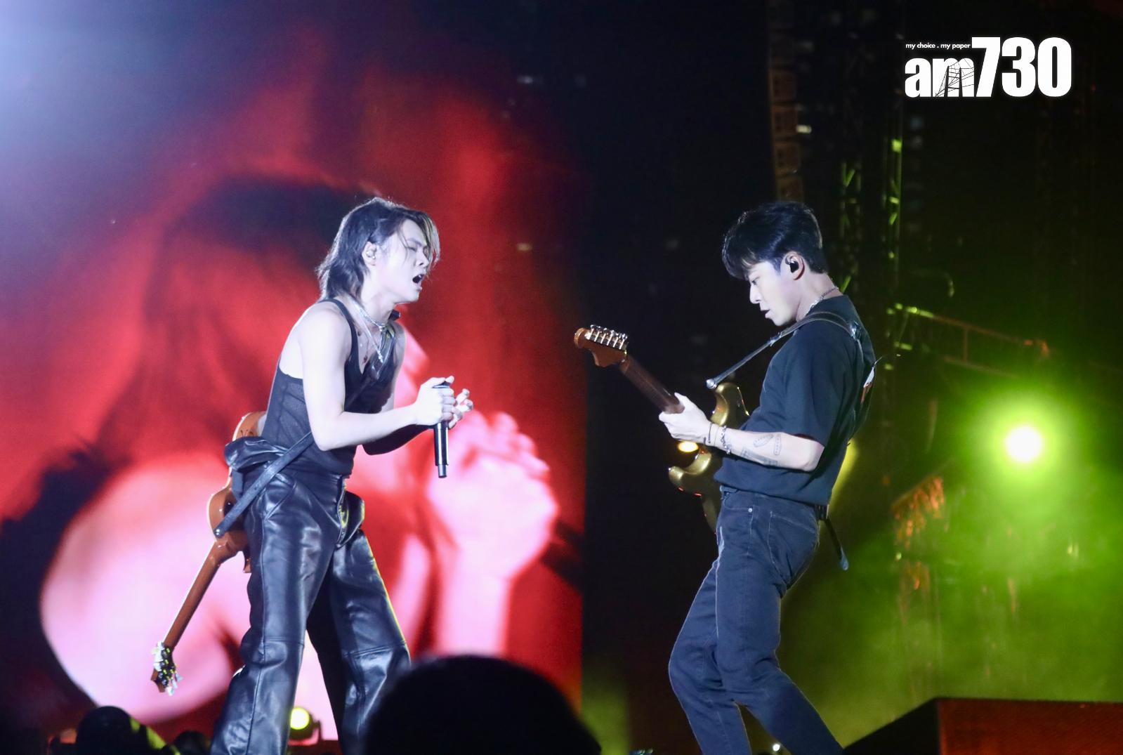 Tiger邱傲然在天衡伴奏下唱新歌。(娛樂組攝)