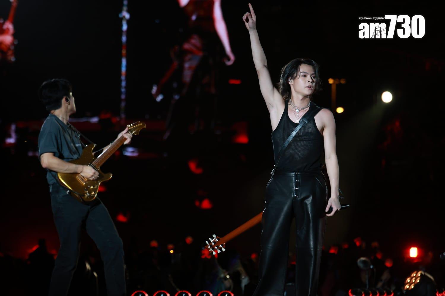 邱傲然Tiger在《Wild and Gentle Live 2025》演唱會solo環節,負責Wild部分。(羅錦鴻攝)