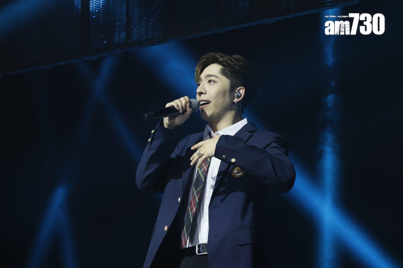 6膠以校服look獻唱新歌《To 膠 ther》,送給入場支持《膠戰 RUN FOR YOUR LIVE》的觀眾。(林俊源攝)