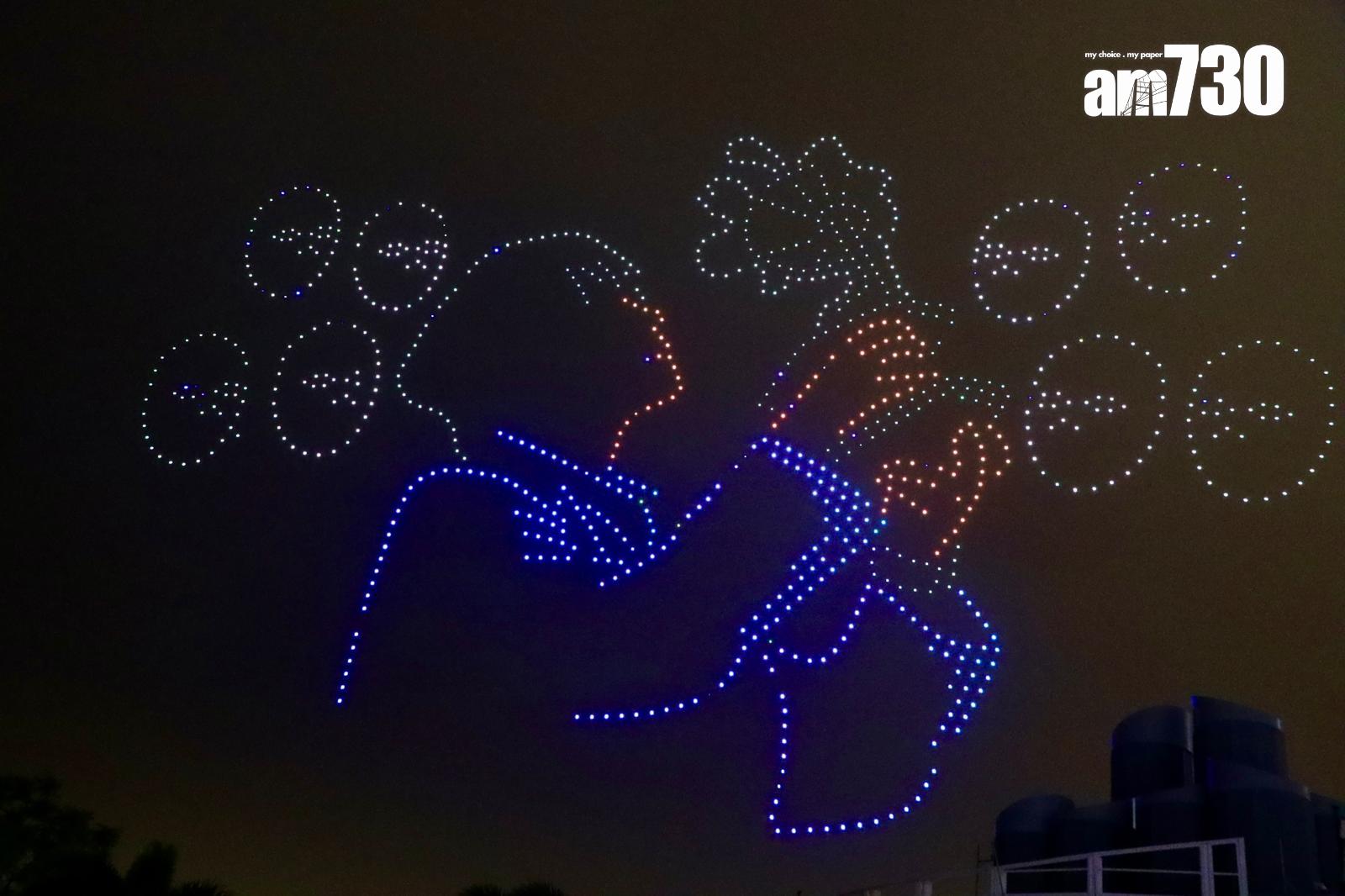 無人機滙演砌出姜濤歌曲《白果》的代表性圖案。(娛樂組攝)